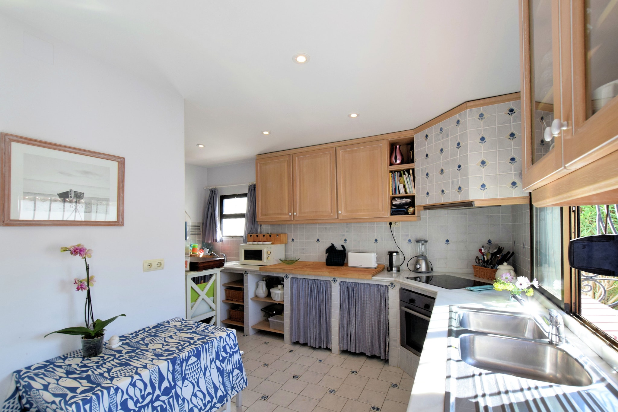 Ground floor: (hallway, Living room(fireplace), Sitting room(stereo unit), Kitchen(cooker(4 ring stoves, electric), coffee machine, oven, microwave, dishwasher, fridge-freezer, tumble dryer, washing machine), Bedroom with bathroom(3x single bed(90 x 190 cm), shower, 2x washbasin, toilet), Bedroom with bathroom(5x single bed(90 x 190 cm), shower, washbasin, toilet(adapted for disabled)), Bedroom with bathroom(2x single bed(90 x 190 cm), shower, washbasin), toilet)\n\nOn the 1st floor: (bedroom(3x single bed(90 x 190 cm)), Bedroom with bathroom(double bed(180 x 200 cm), bathtub with shower, washbasin, toilet), bathroom(shower, washbasin), bathroom(shower, washbasin, toilet, bidet))\n\nGuest house ground floor: (Kitchen(cooker(4 ring stoves, electric), oven, microwave, dishwasher, freezer, fridge-freezer, washing machine), Living/diningroom(single sofa bed, dining table), bedroom(3x single bed(90 x 190 cm)), bedroom(2x single bed(90 x 190 cm)), bathroom(shower(walk-in shower), washbasin, bidet), toilet)\n\nheating(electric), heating(electric), air conditioning, terrace, terrace(fenced), roof terrace, garden(fenced), garden(fenced), garden furniture, garden furniture, BBQ, boules court, children\'s bed(on request), high chair(on request), playpen(on request)