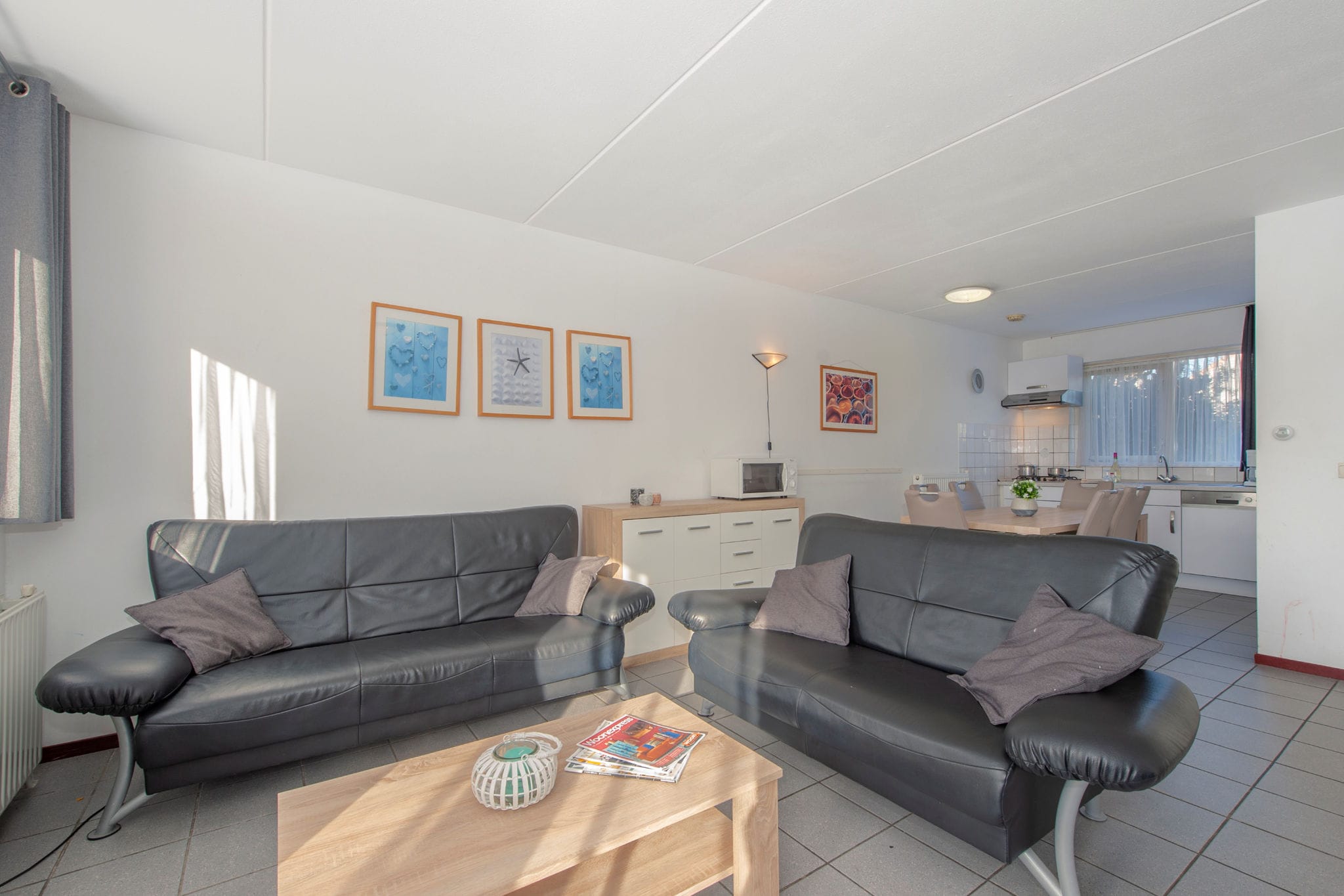 Semi-detached holiday home with WiFi, 500 m. from the beach