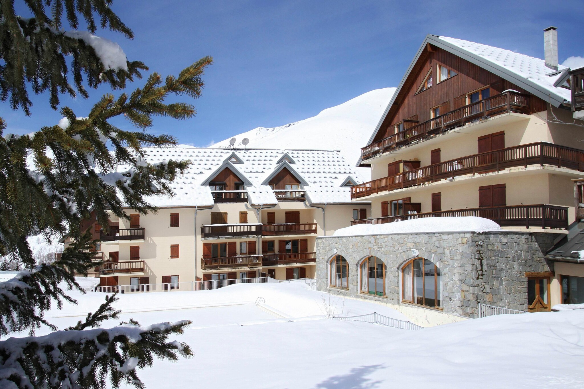 Exterior Winter