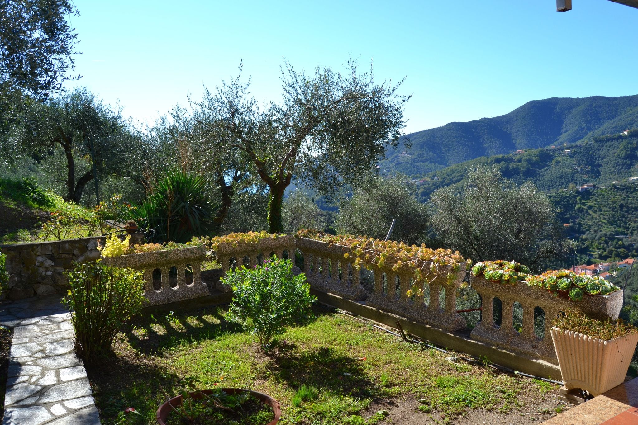 Gemütliches Ferienhaus in Moneglia mit eigenem Garten