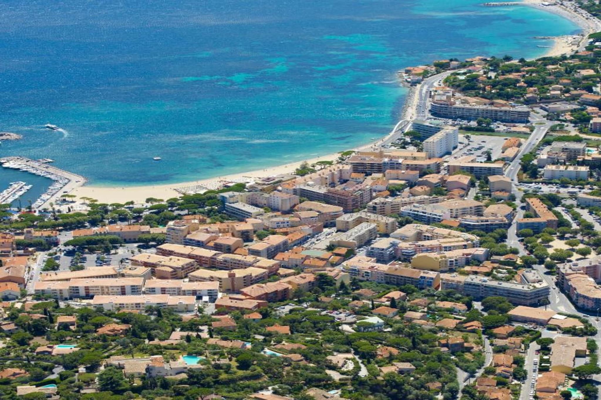 Residence Port Marine 2-Areas summer 20km