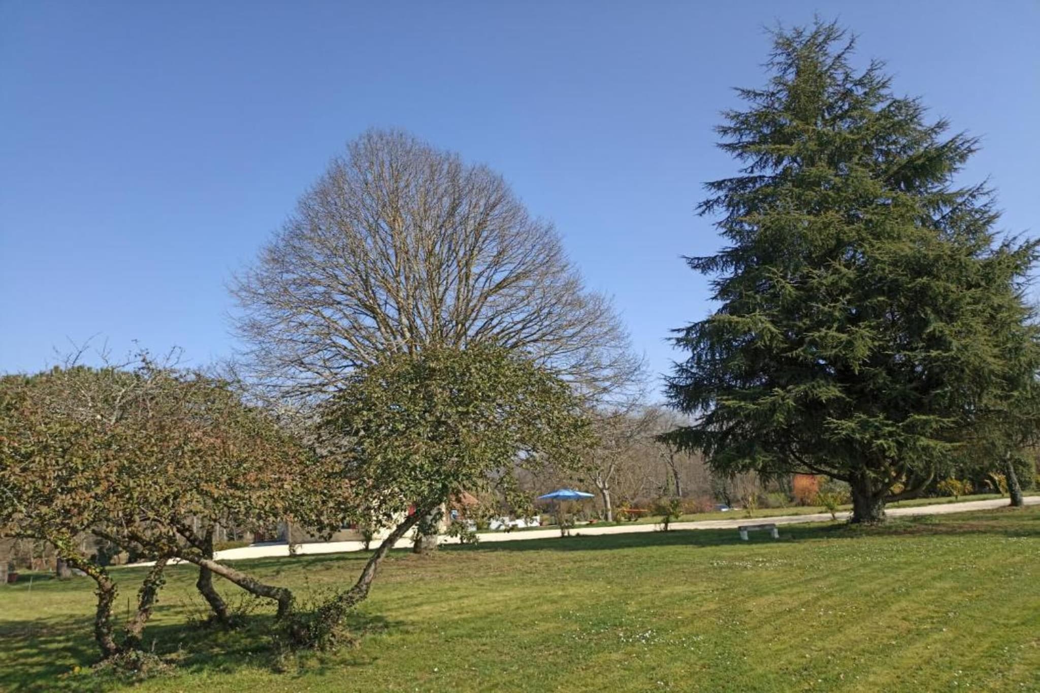 Les Bastides de Lascaux 2-Areas summer 20km