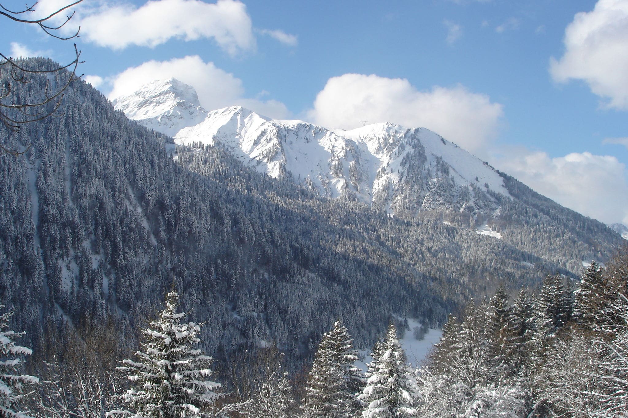 Gezellig chalet nabij de Rhône-Alpes met zicht op de bergen