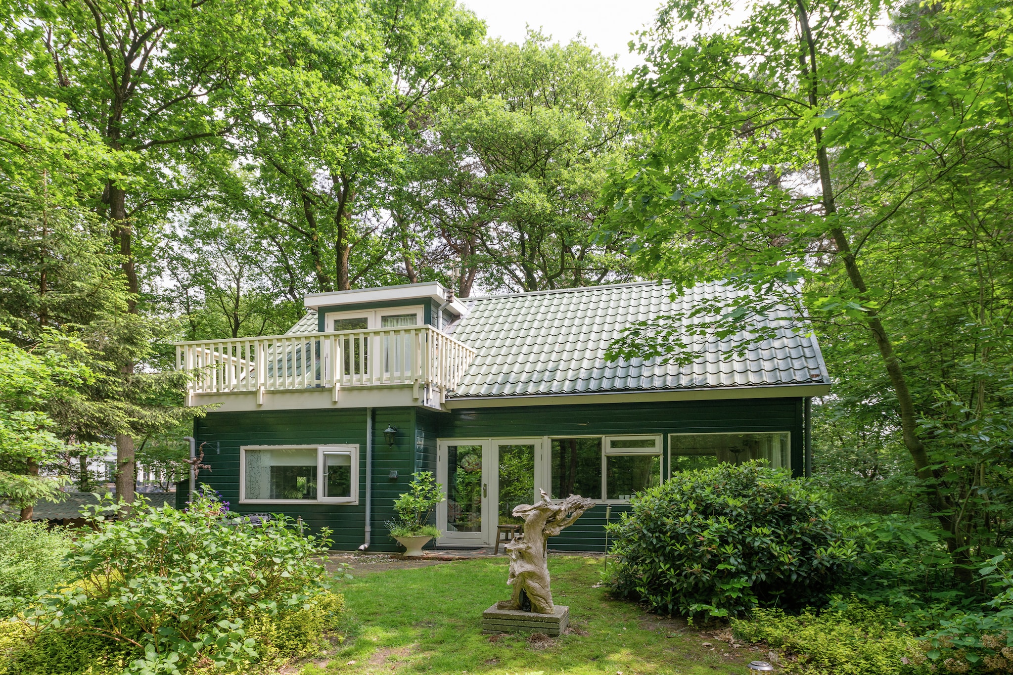 Maison de vacances dans une région boisée