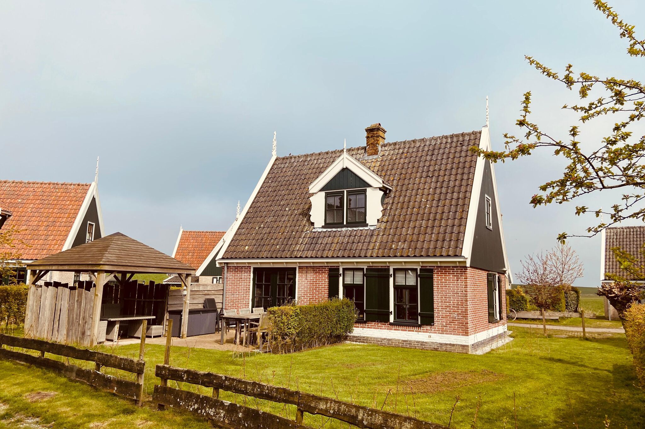Comfortable villa with garden, near the Wadden Sea