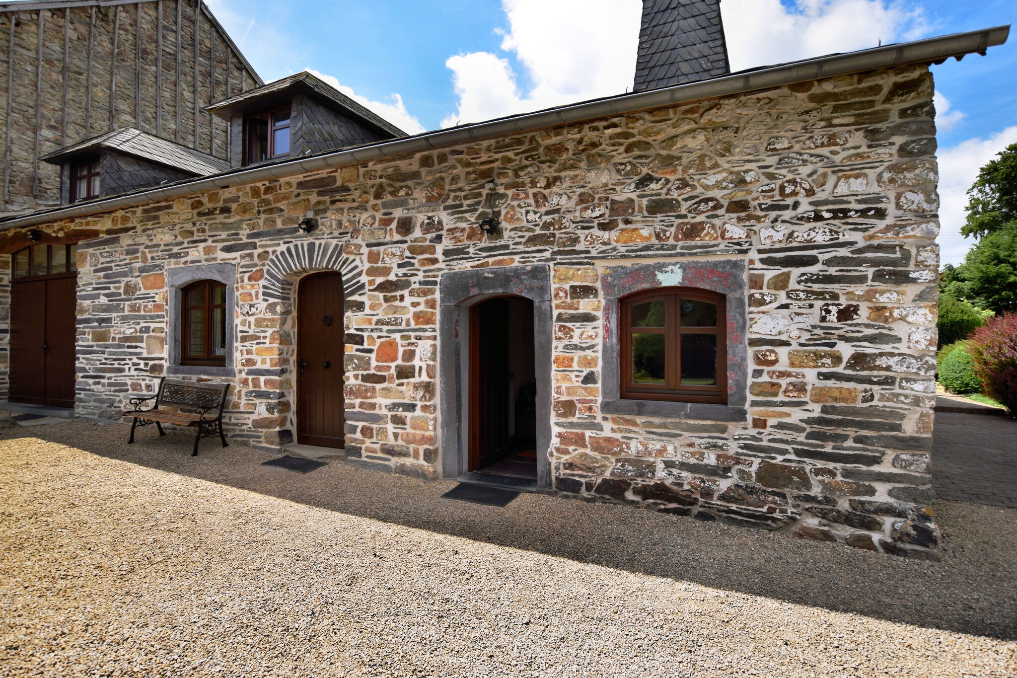 Vakantiehuizen Bihain (Petites Tailles) EUR-BE-6690-87