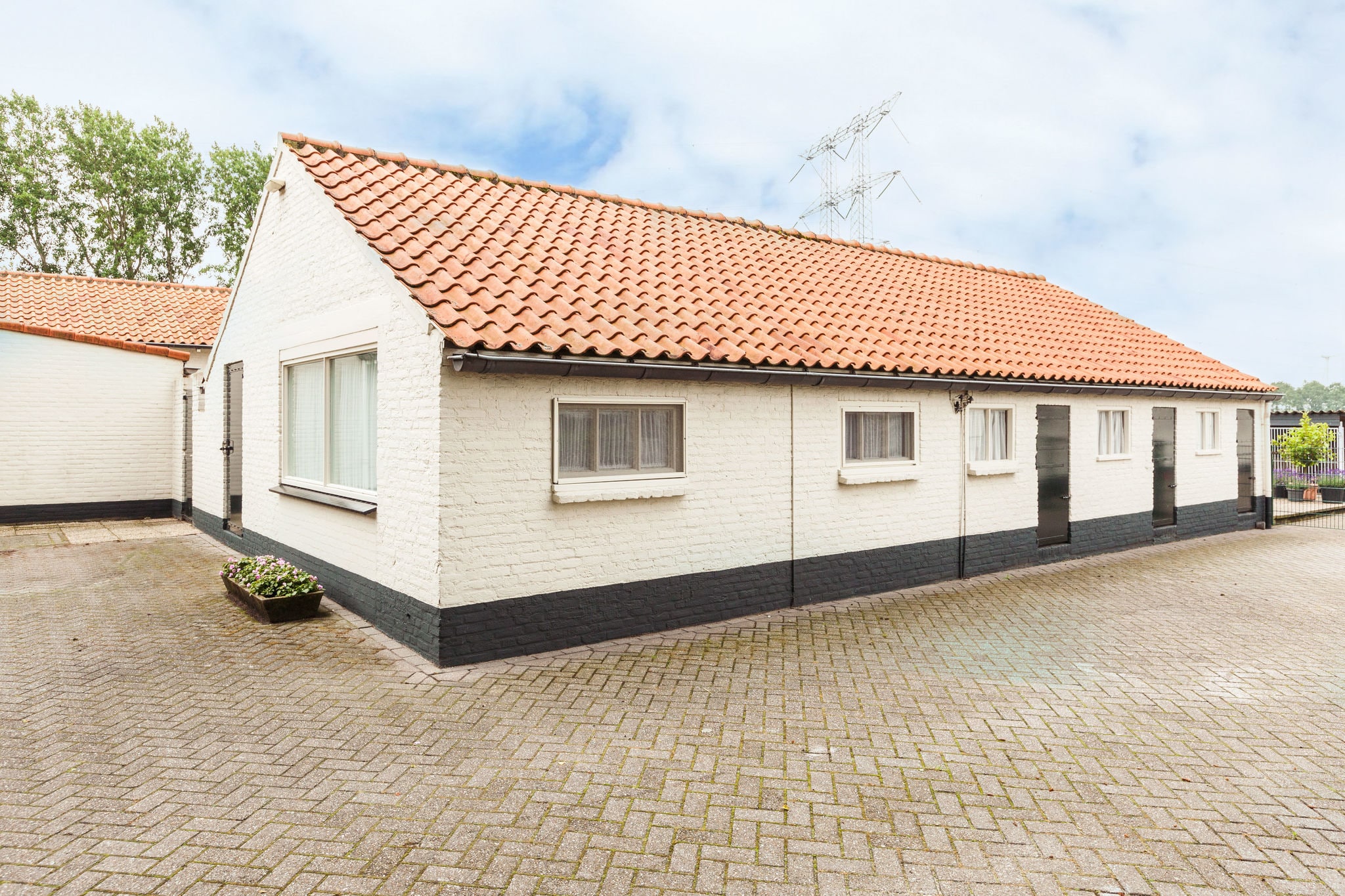 Cozy Holiday Home in Oisterwijk with Swimming Pool