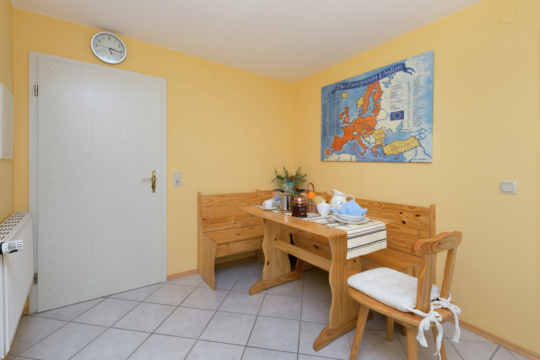 Mond-Salle à manger