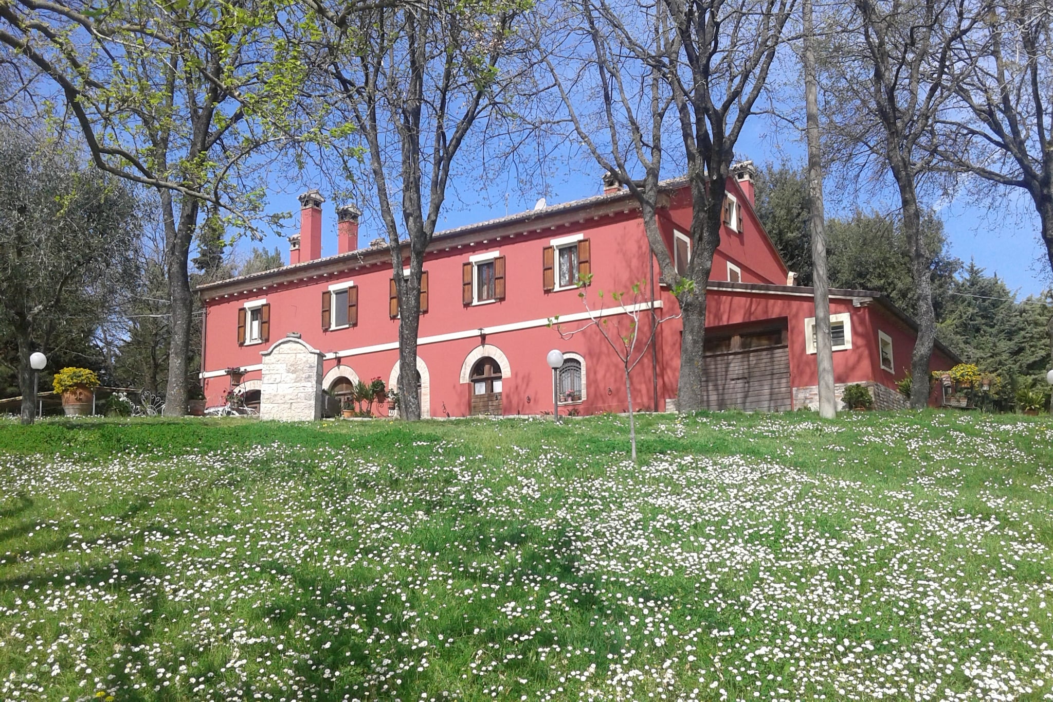Casa Lella-Buitenkant zomer