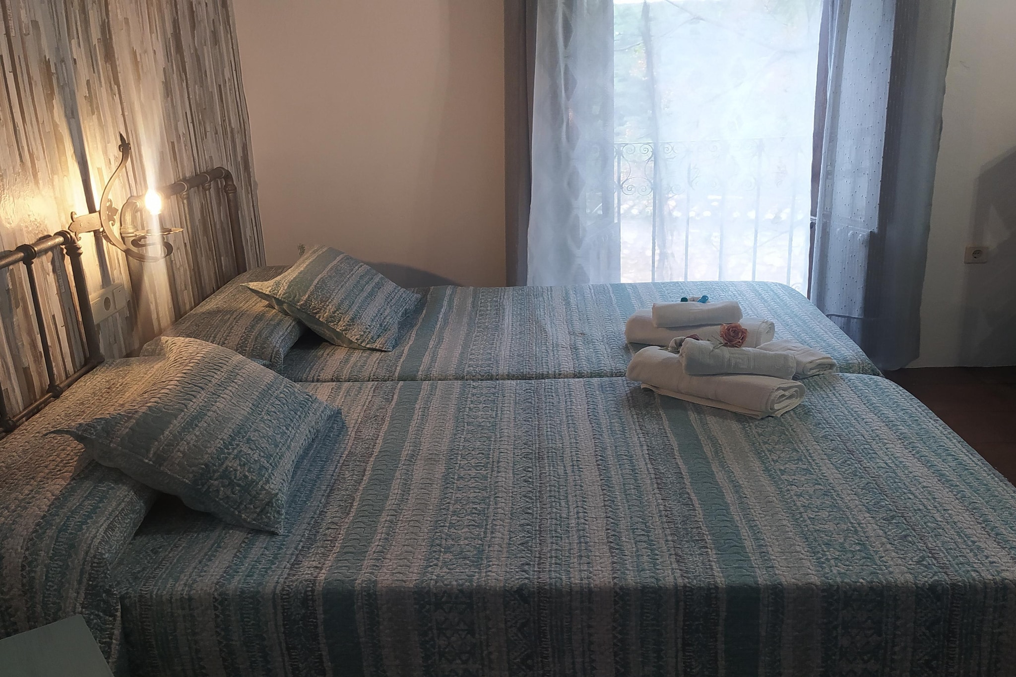 Bed Room