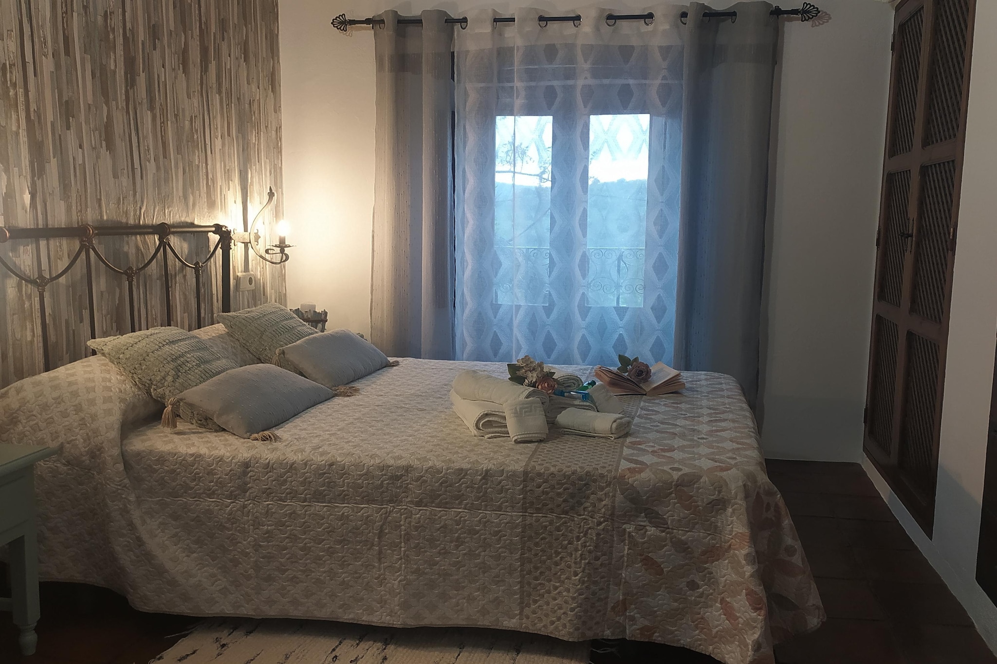 Bed Room