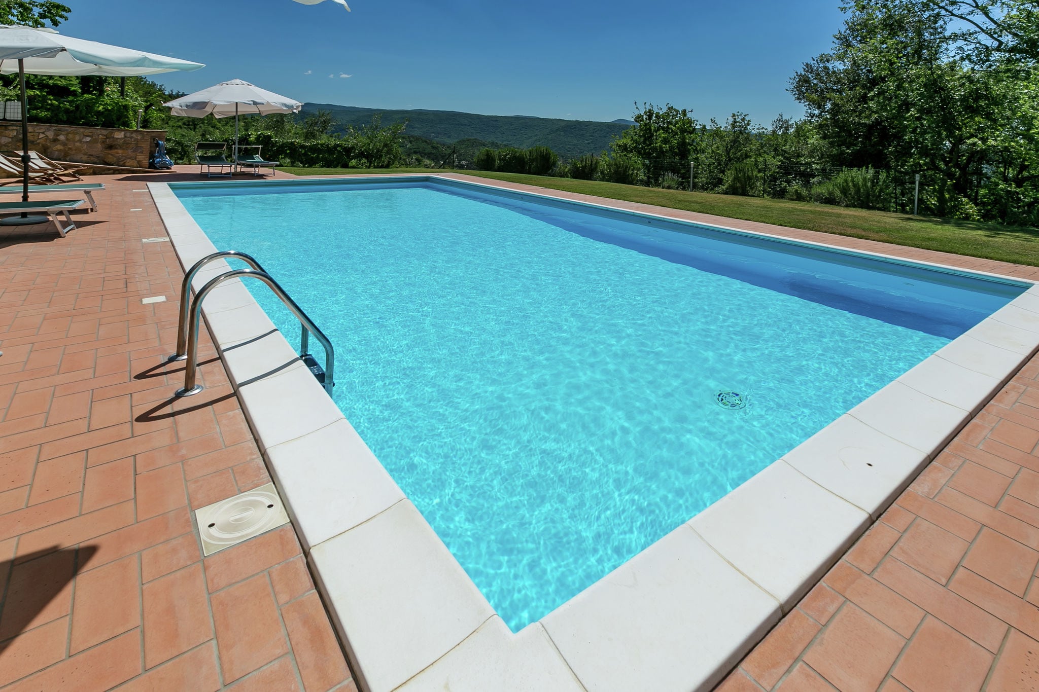 Spacious Farmhouse in Ficulle with Swimming Pool