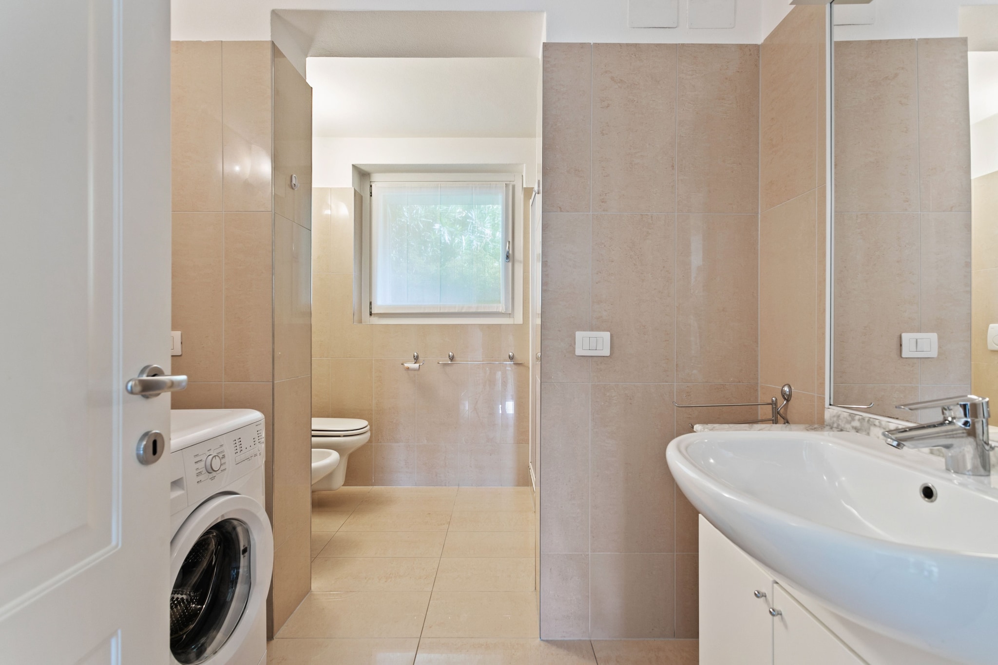 Varese Tre-Bathroom