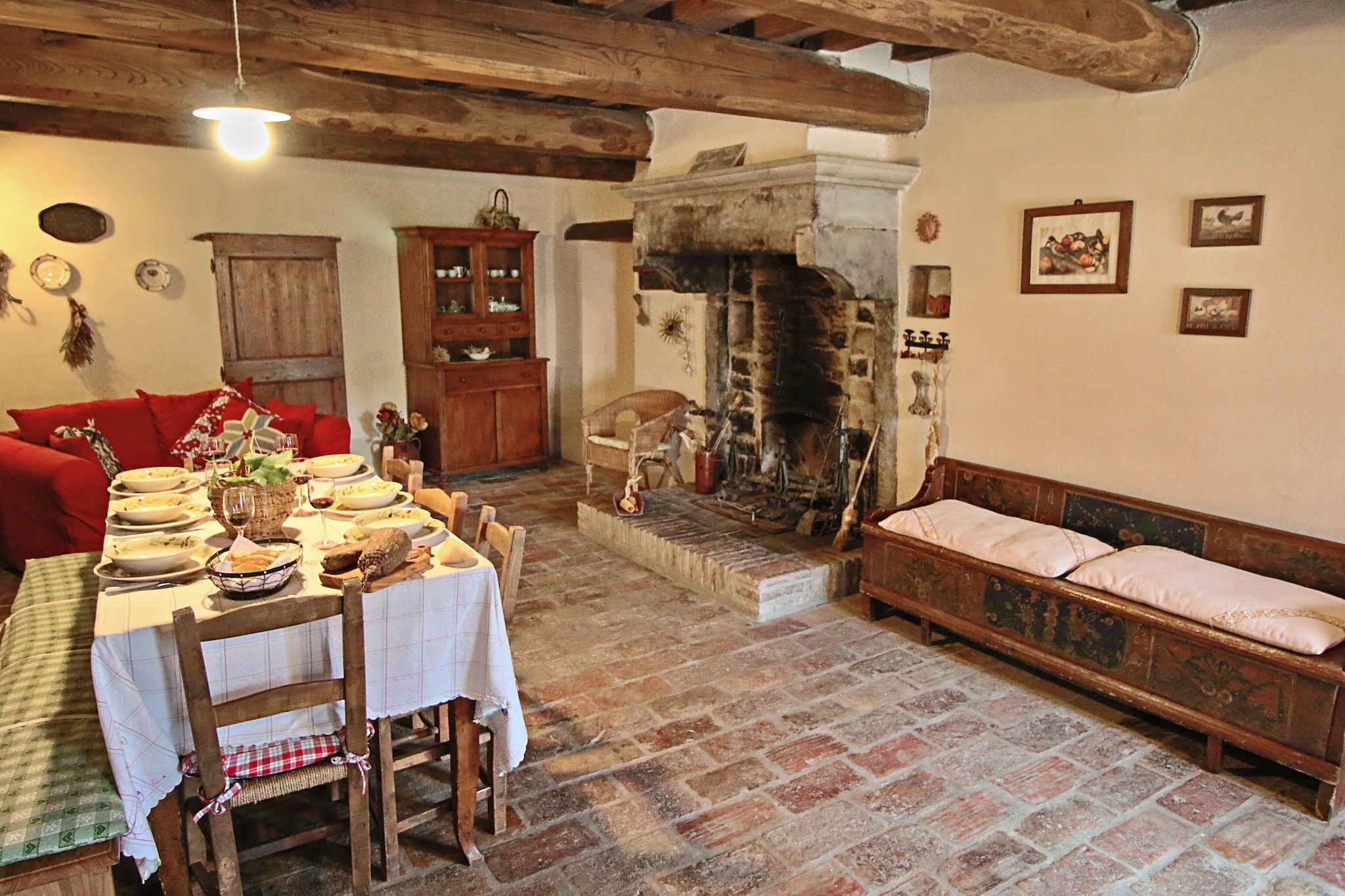 Casal Corniolo- Montalto-Dining room