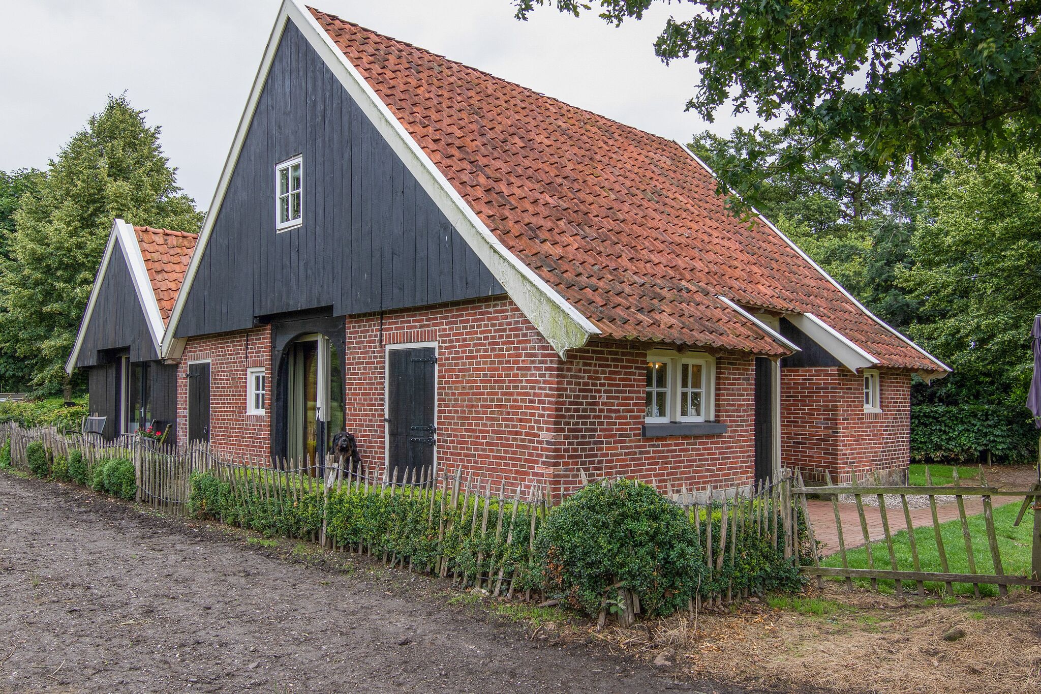 Gemütlicher Bauernhof in Enschede mit Terrasse