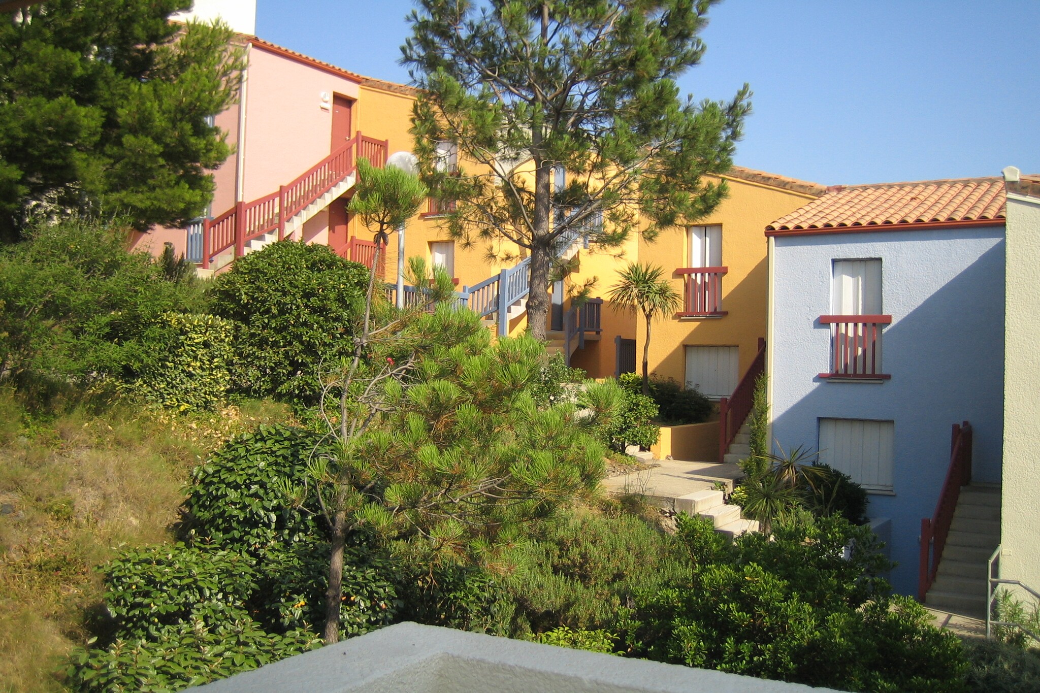 Kitchenette(combination microwave, dishwasher, fridge-freezer), Living/diningroom(double sofa bed, TV(paid)), bedroom(double bed or 2 single beds), bedroom(bunk bed or 2 single beds), bathroom(bathtub or shower, washbasin), toilet, balcony or terrace, garden furniture, swimming pool(shared with other guests)