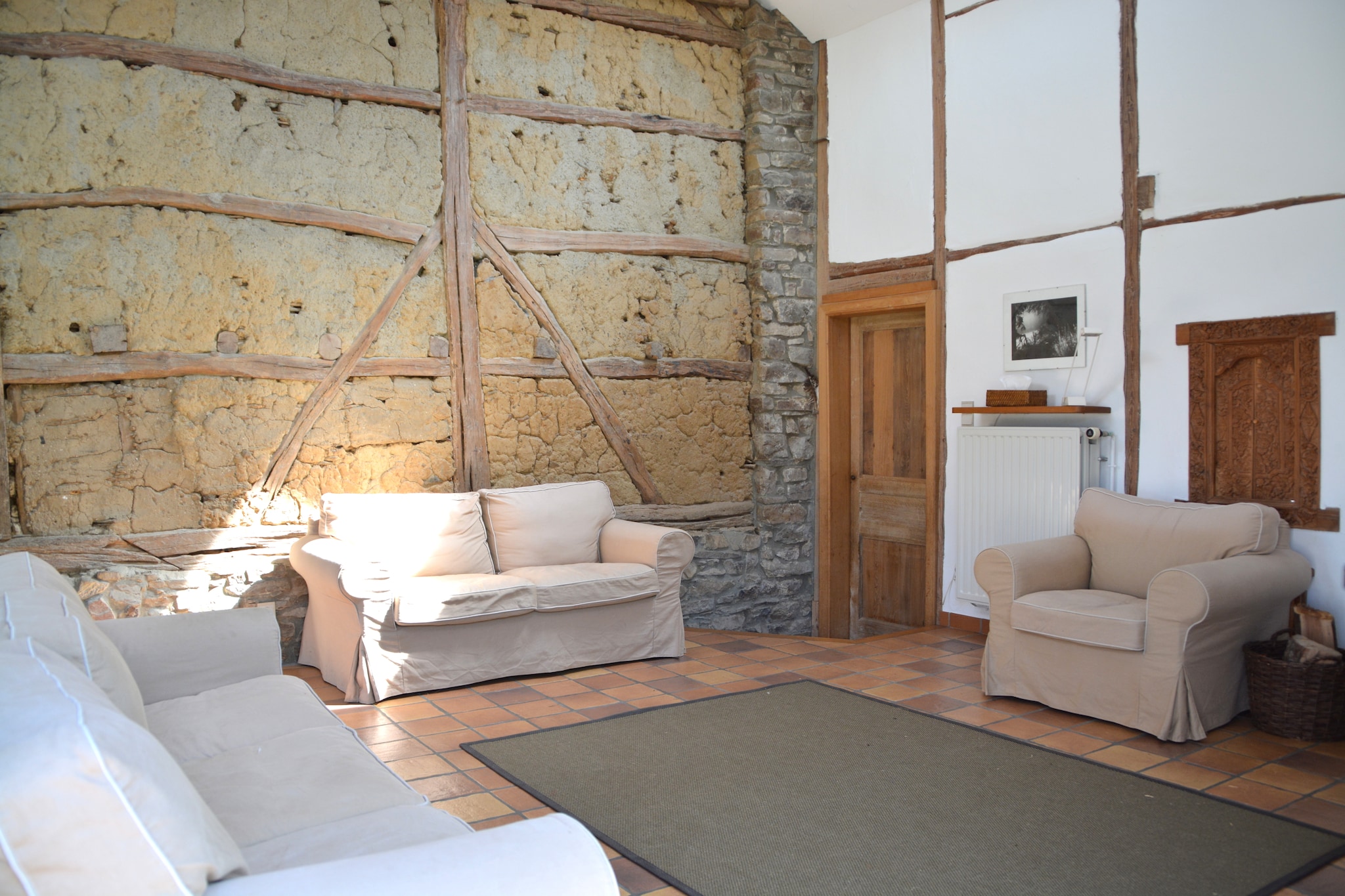 Li Saboti-Living room