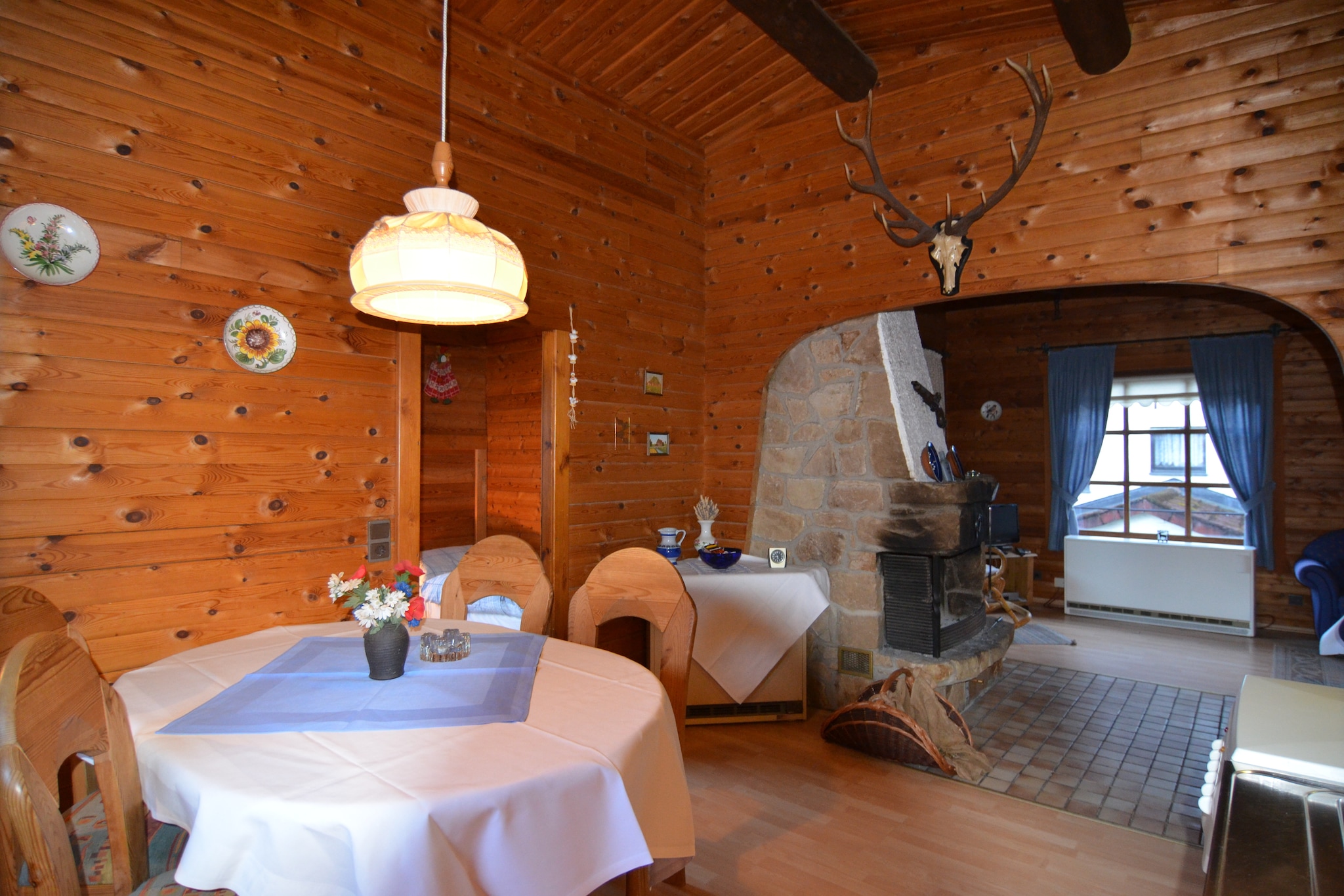 Fuchsbau-Dining room