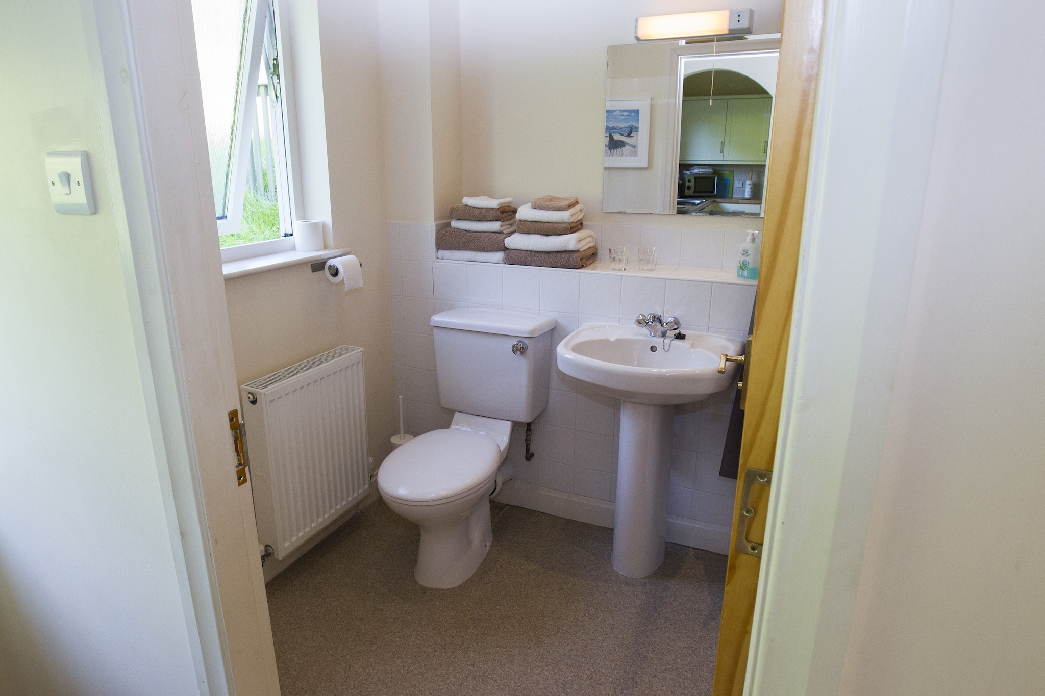 Attractive cottage in garden grounds-Salle de bain