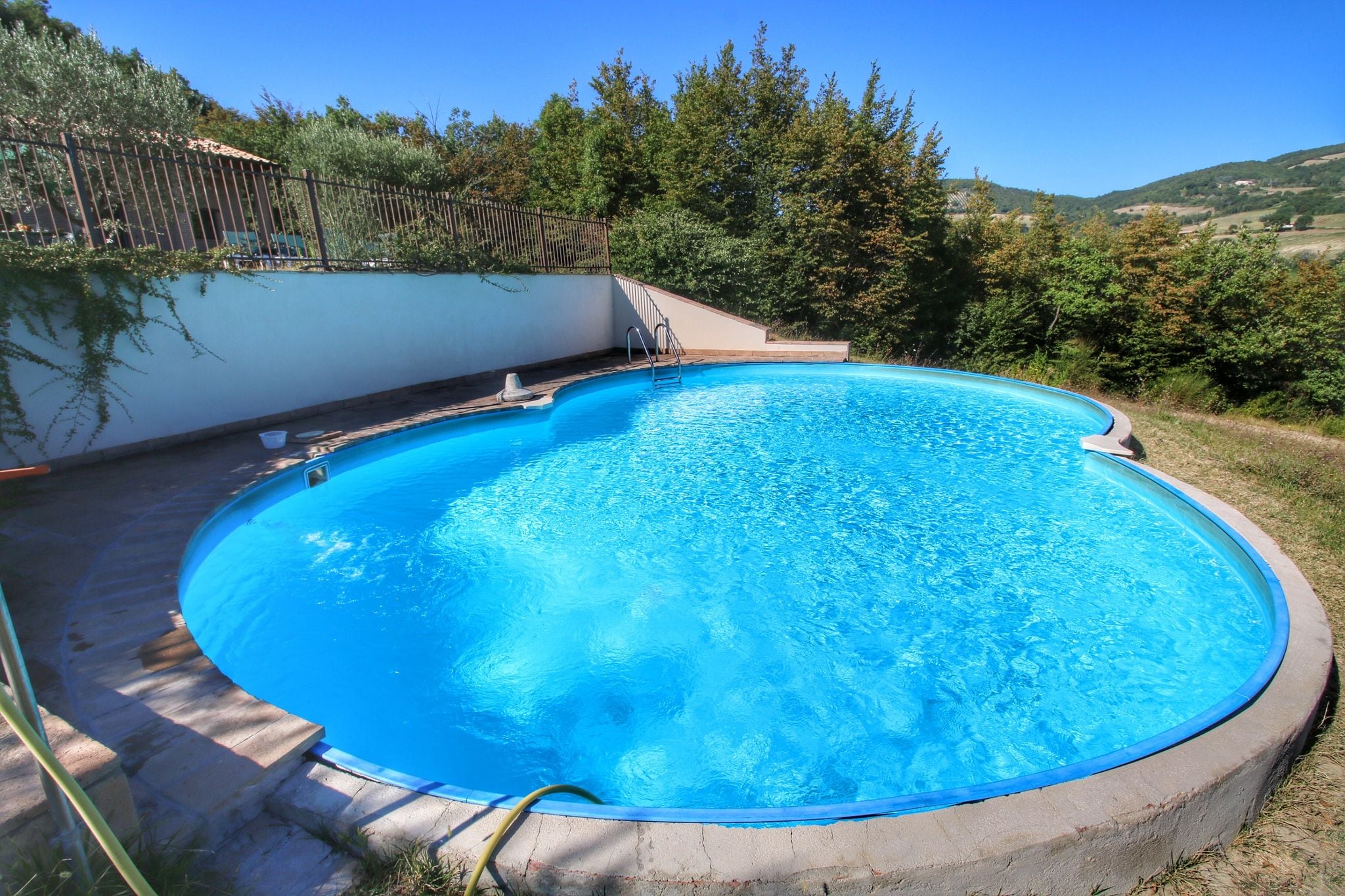 Maison de vacances attrayante avec piscine à Assise