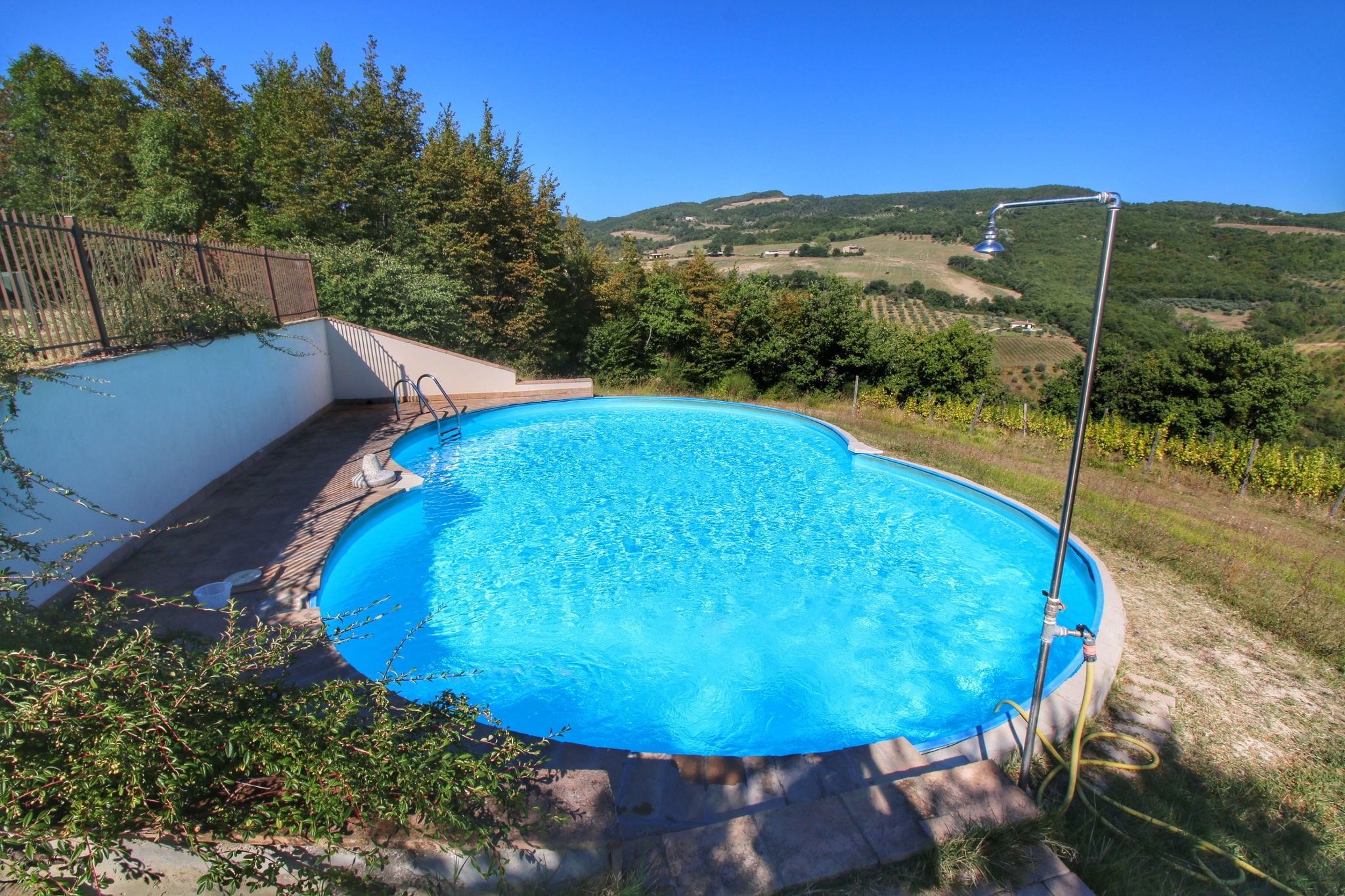 Attraktive Ferienwohnung in Assisi mit Schwimmbad