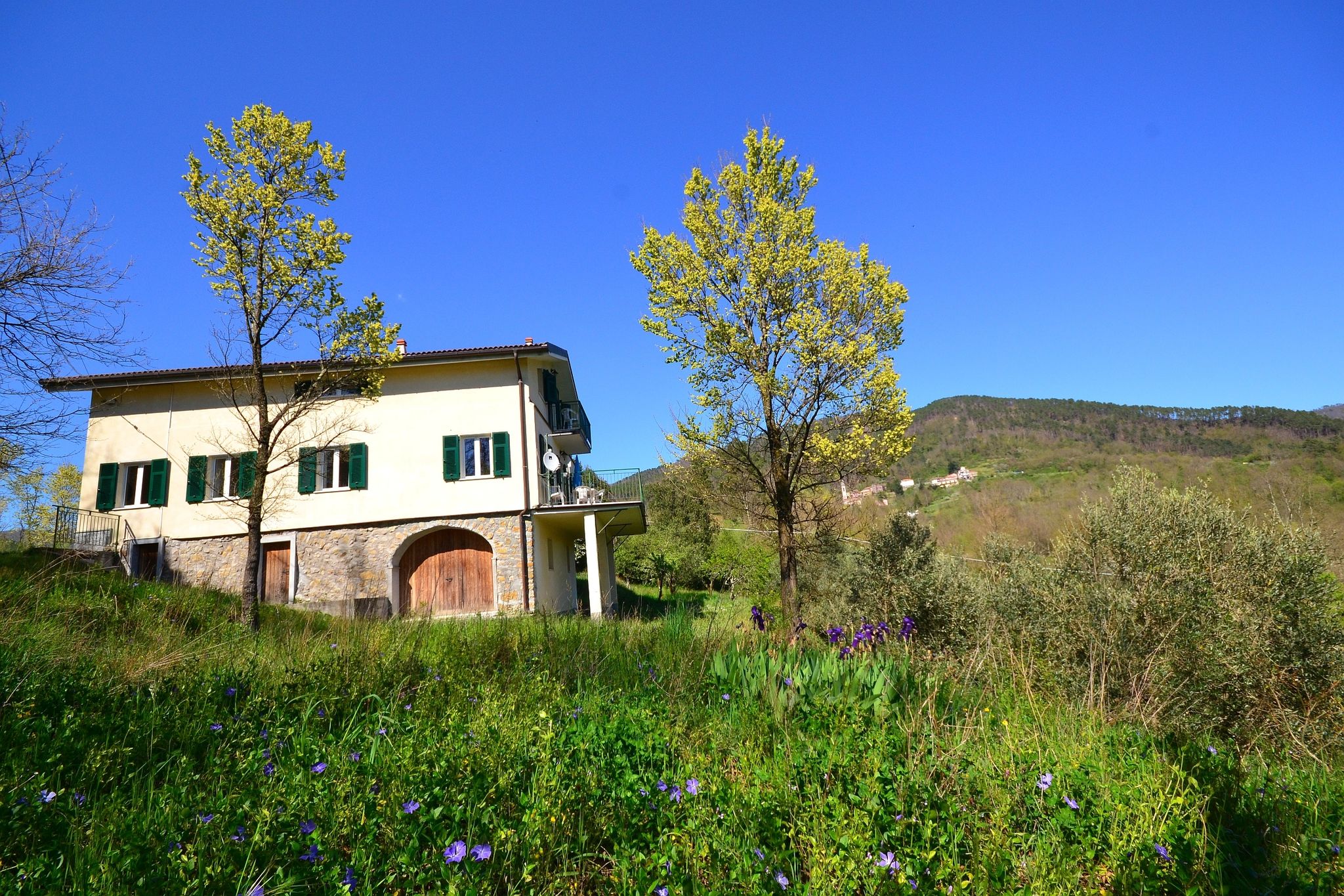 Atemberaubendes Cottage mit Balkon in Sesta Godano