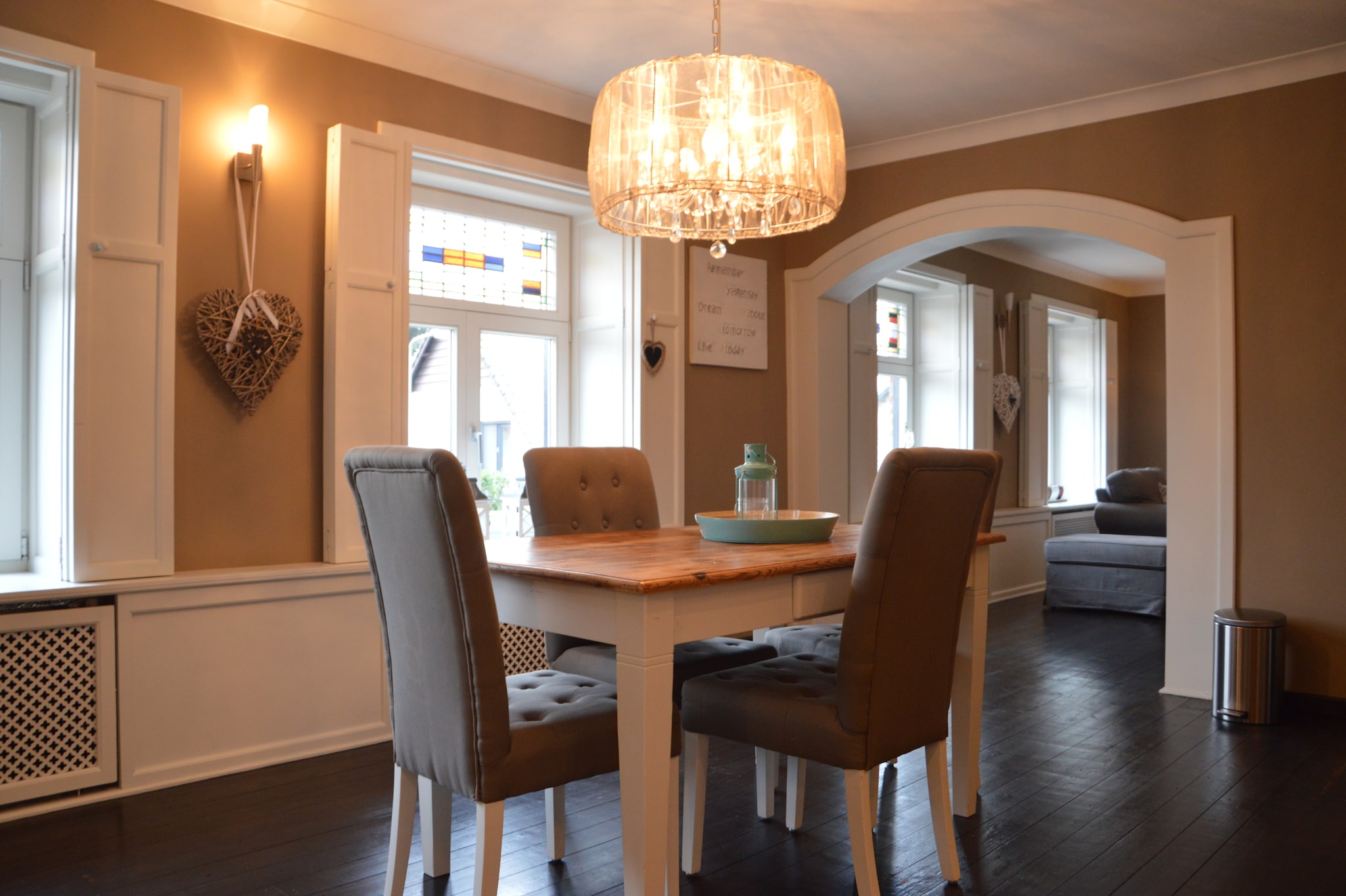 Ground floor: (hallway)\n\nOn the 1st floor: (open kitchen(cooker(ceramic), oven, microwave, dishwasher, fridge-freezer), Living/diningroom(TV(cable), DVD player, radio, CD player), bedroom(double bed), bathroom(shower, washbasin, toilet), courtyard, garden furniture, children\'s bed)\n\nstorage, heating(central, Floor heating), terrace, 2x bicycles available(paid, on request)