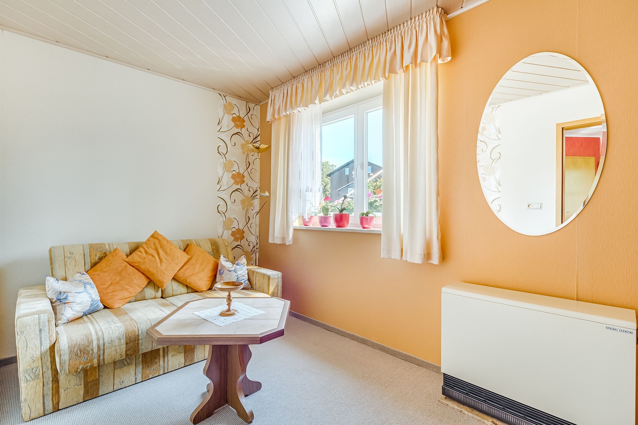 Set in the midst of the Erz mountain range, this 1-bedroom apartment in Dörnthal comes with a central heating, private terrace, and barbecue and is perfect for a couple or small family of 2 to enjoy a vacation.
Mountains, valleys, and pine forests give a beautiful landscape. You can enjoy it during cycling and hiking. There are several mountains and castles to explore and you can also visit Dresden at 50 km, the toy village of Seiffen at 20 km, and Freiberg at 20 km. Have a great time at the Adventure and Thermal Baths at 15 km-40 km. If you wish to dine out, there are restaurants nearby at 200 m. The supermarket at 1 km provides all your daily essentials.
You can stay here comfortably with the central heating, cozy living room, and modern kitchen. have fun enjoying the barbecue from the terrace. You can relax in the furnished garden admiring nature. Parking is also provided.
The airport is 60 km. Public transport is at 100 m and the train station is 20 km.