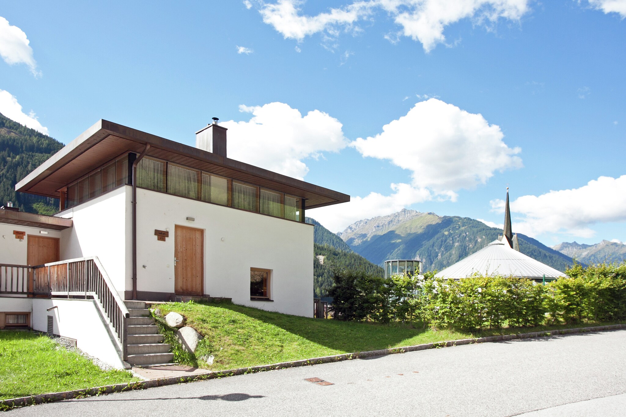 Ground floor: (Living room(TV, radio), open kitchen(oven, microwave, dishwasher), bedroom(2x bunk bed), bathroom(shower, toilet))\n\nOn the 1st floor: (bedroom(double bed, bunk bed), bedroom(double bed), bathroom(shower, toilet))\n\nbalcony or terrace, 2x parking, swimming pool(shared with other guests, roofed)