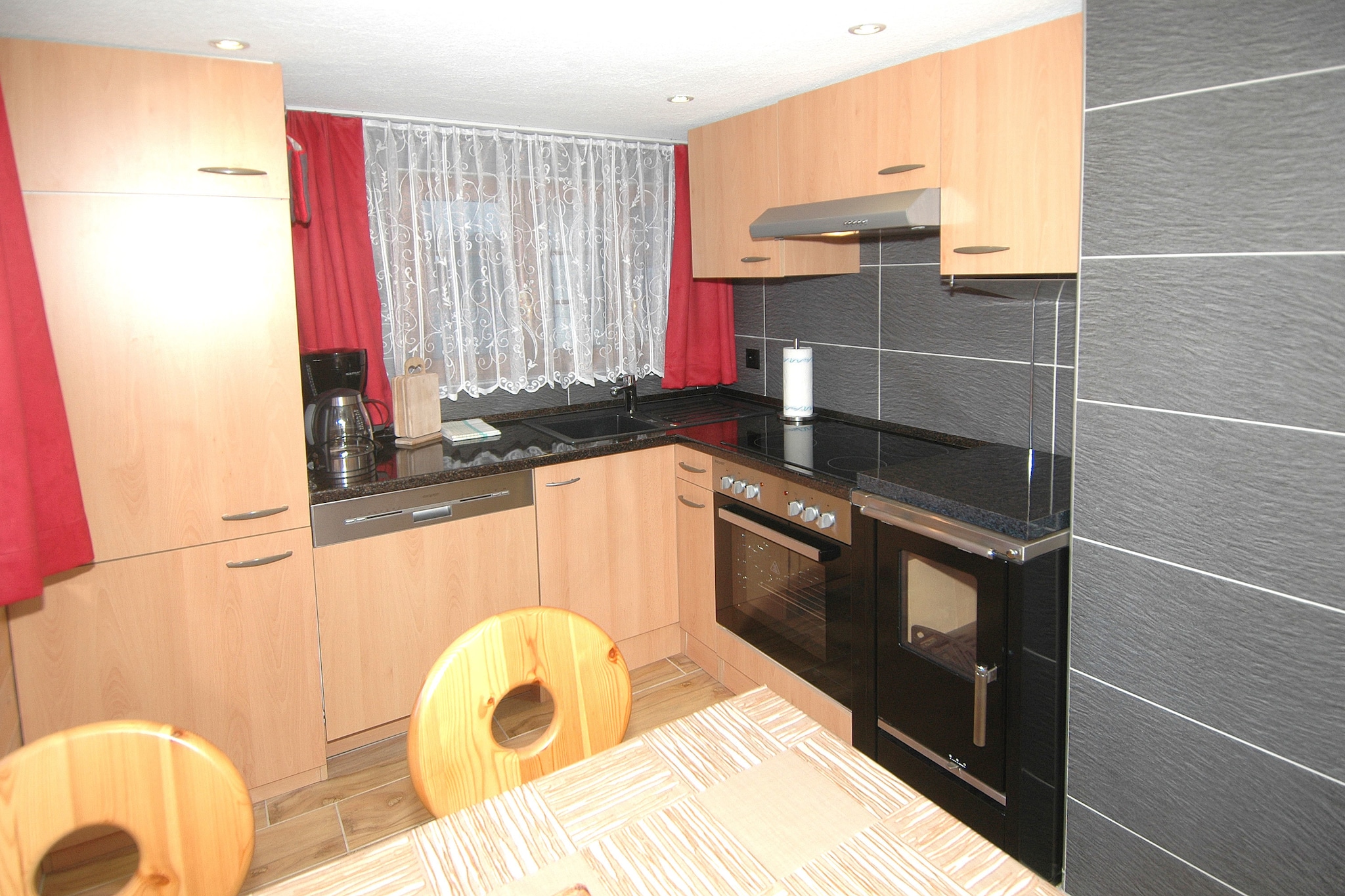 Glacier Views & Ski Trails