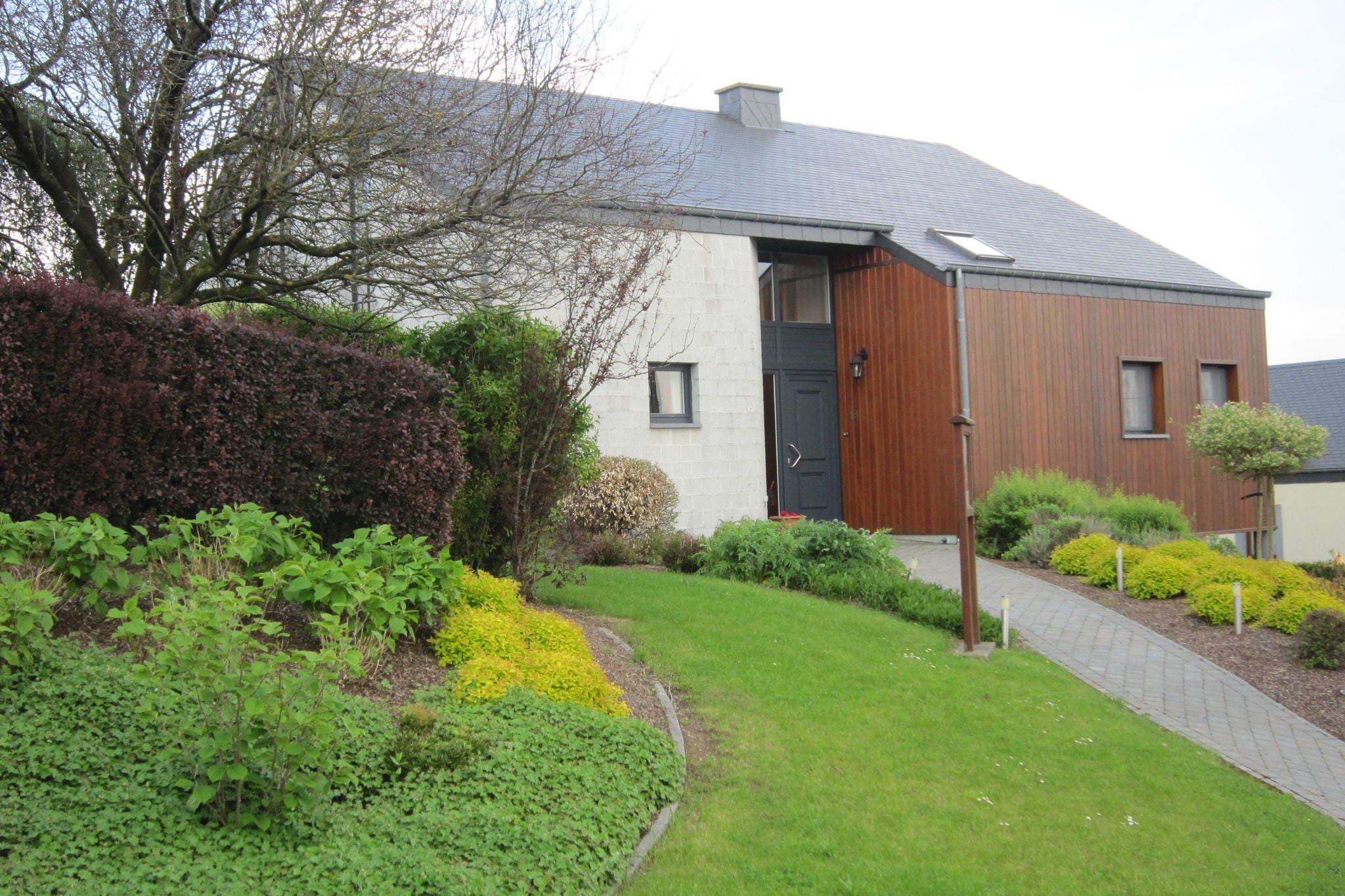 Modernes Ferienhaus in Houffalize Luxemburg mit Garten