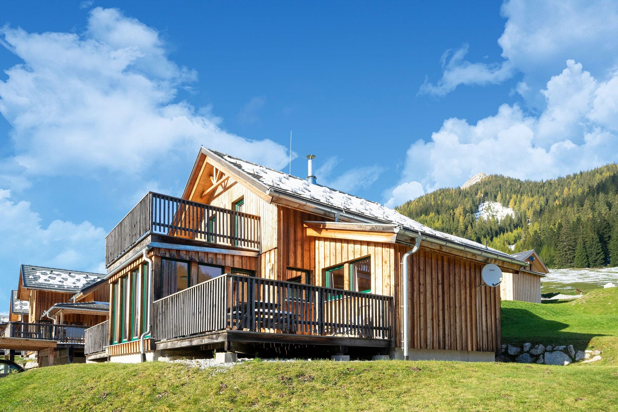 Mountain-view Chalet in Hohentauern with Infrared Cabin