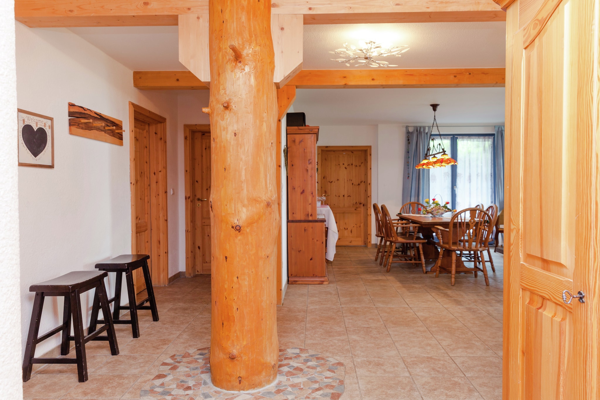 Villa Michelbach-Esszimmer