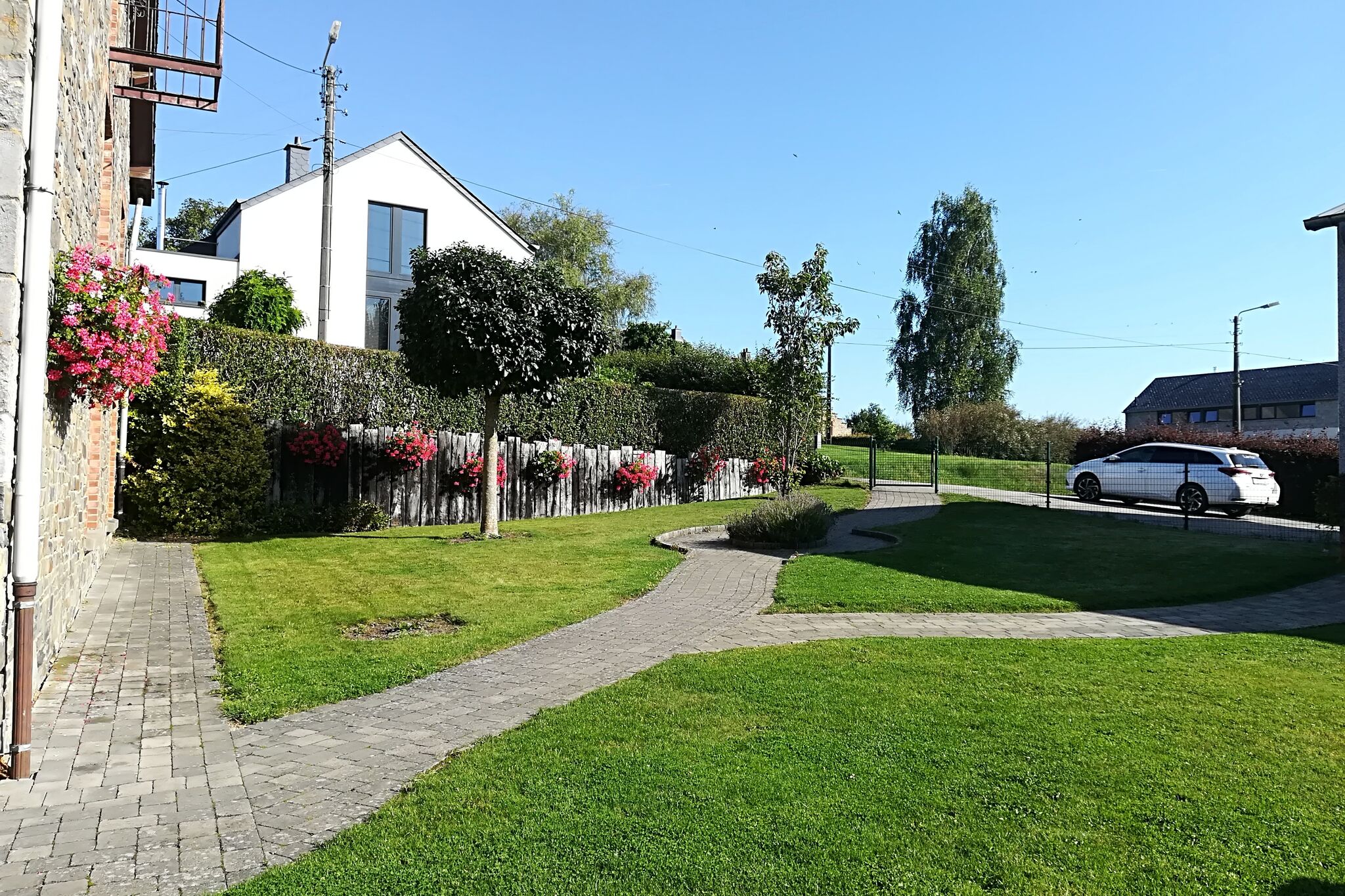 Gemütliches Ferienhaus in Mande Saint Etienne mit Garten