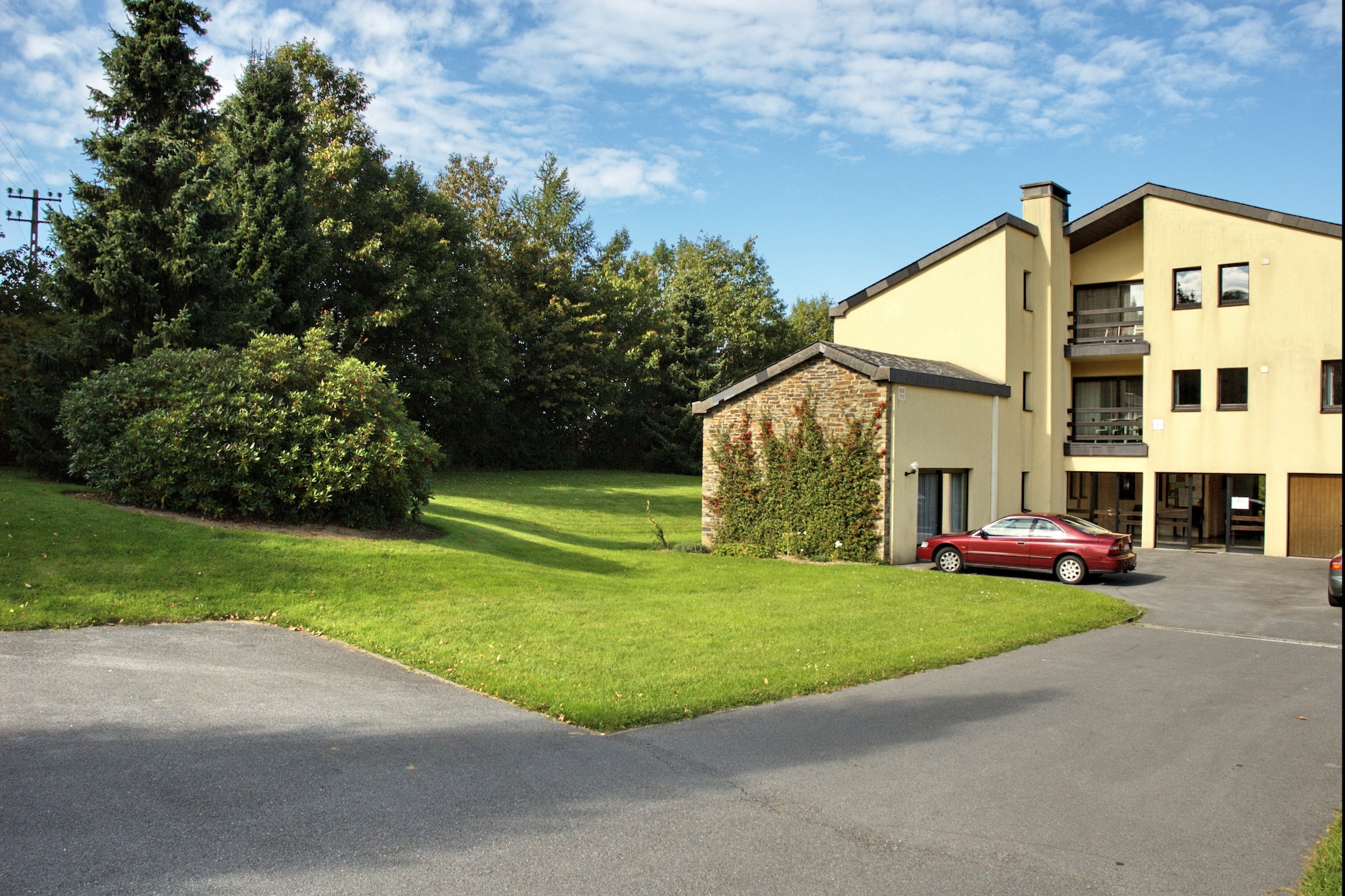 Vakantiehuis Oizy max. 10 personen 3 slaapkamers #1