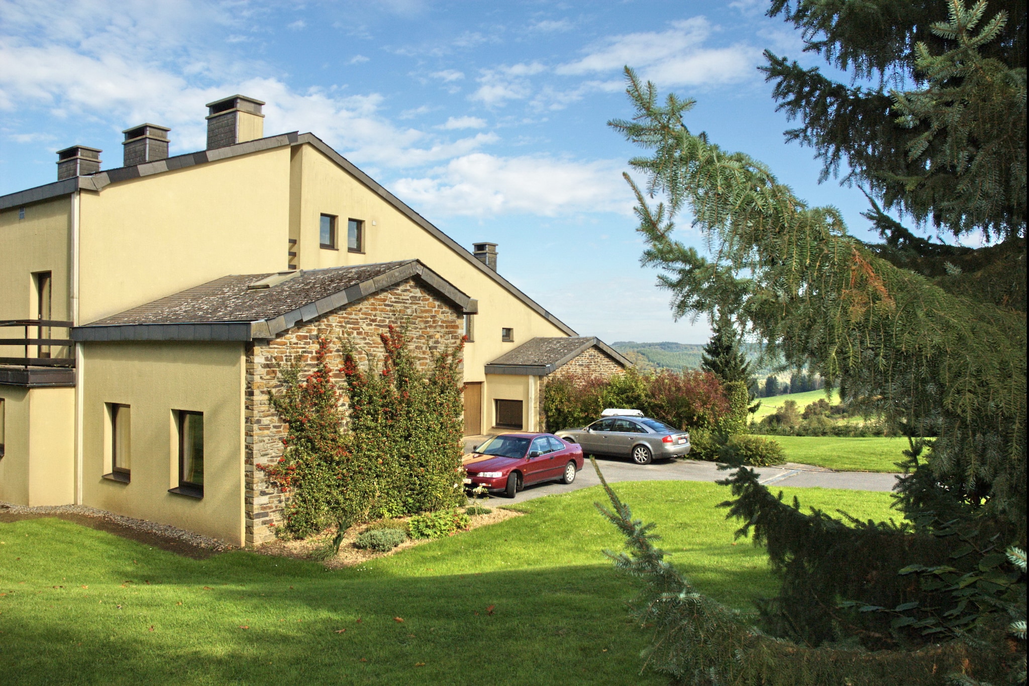 Vakantiehuis Oizy max. 10 personen 3 slaapkamers #2