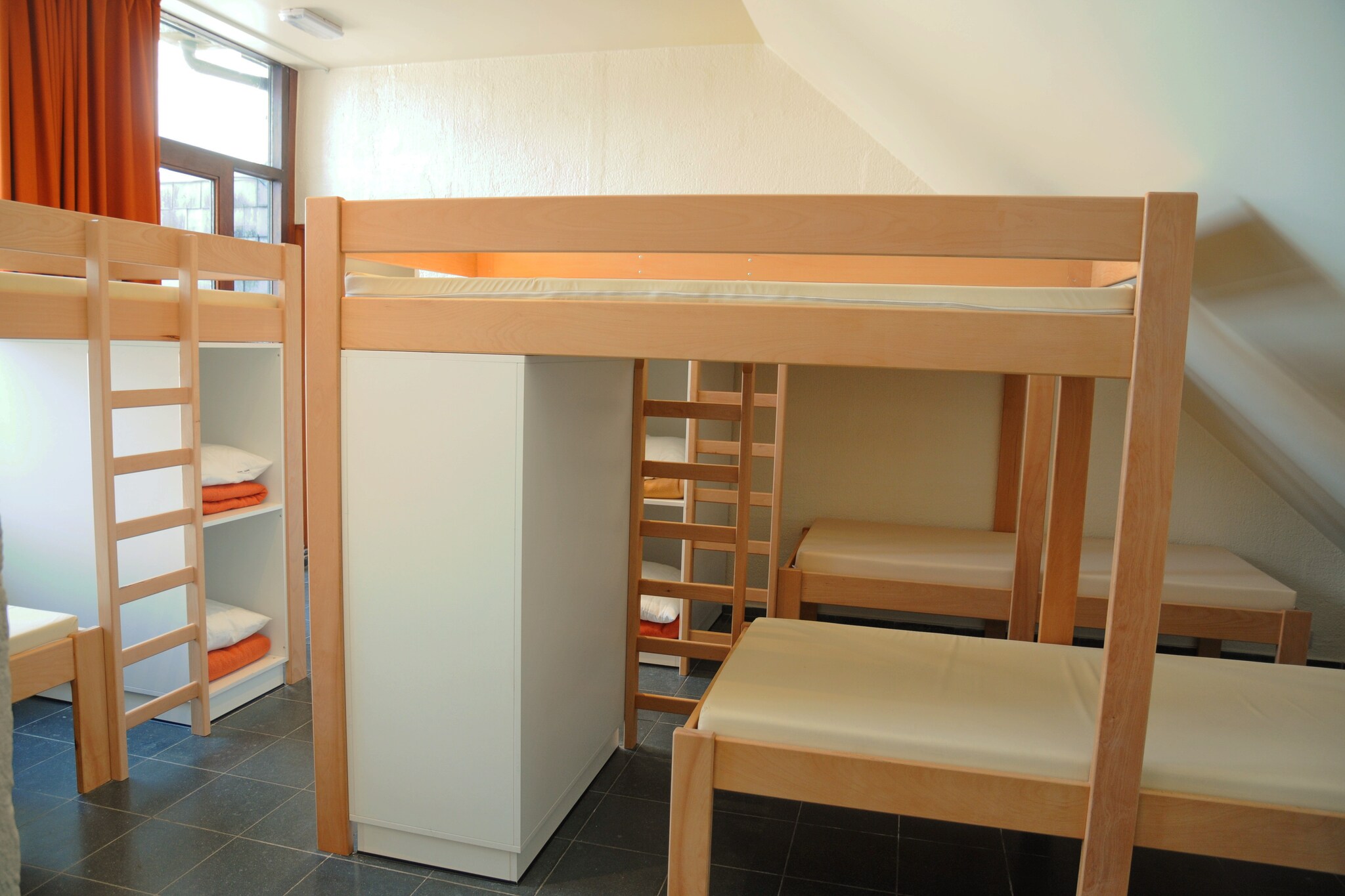 Vakantiehuis Hotton max. 56 personen 1 huisdier 8 slaapkamers #12