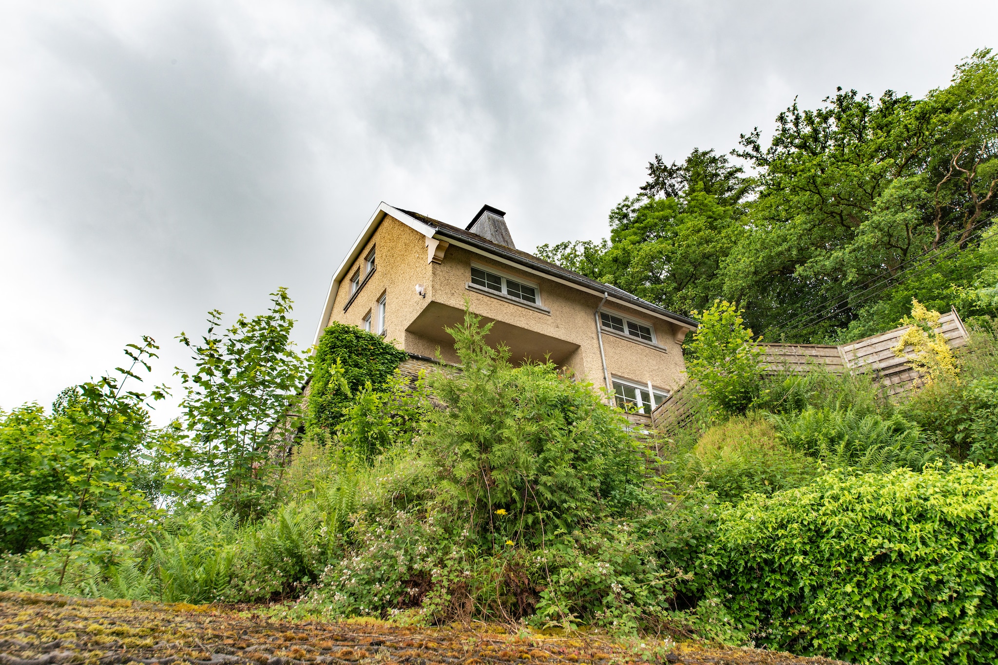 Au pied du château de Bouillon - Buitenkant zomer