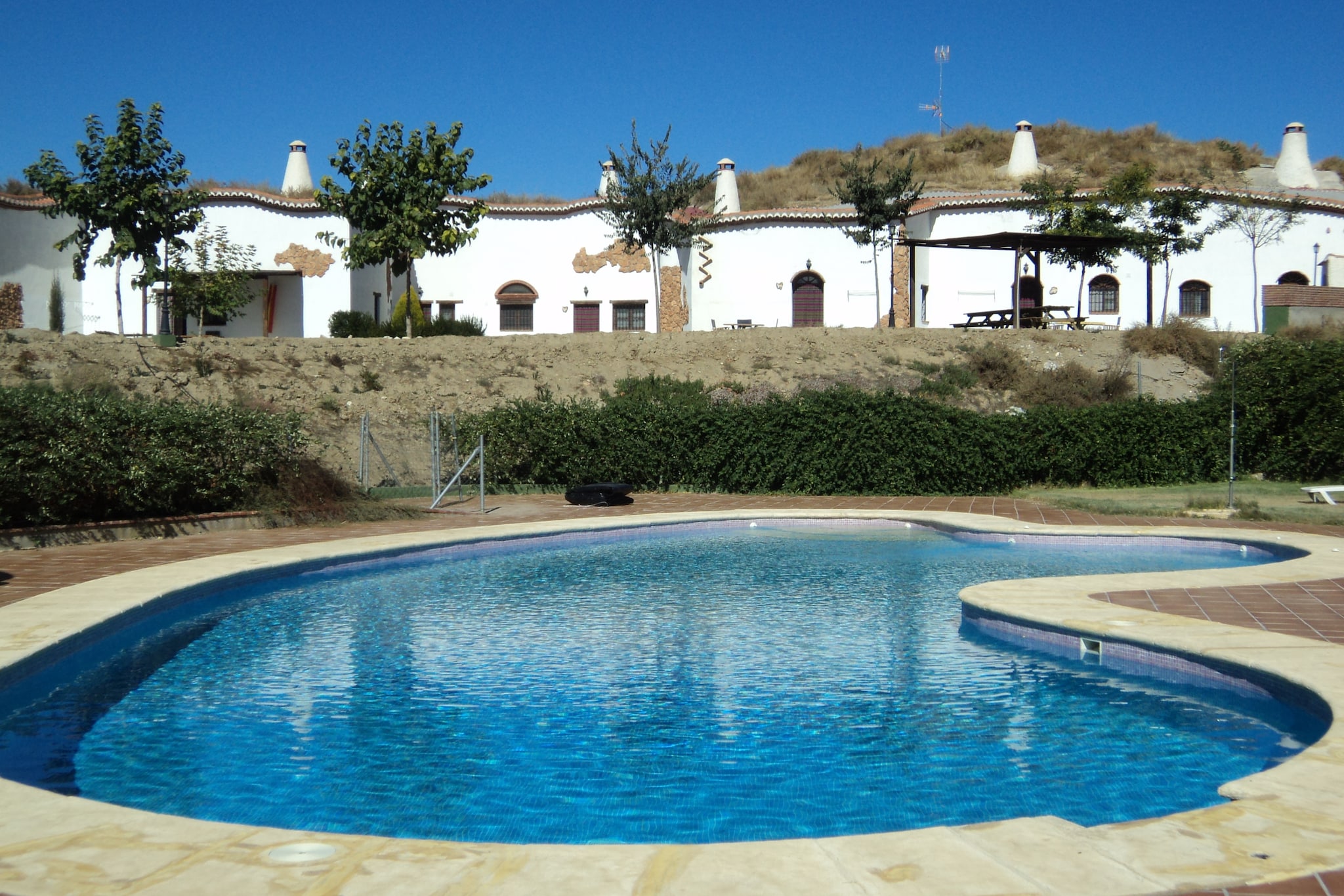 Cueva 1 bedroom-Exterior summer