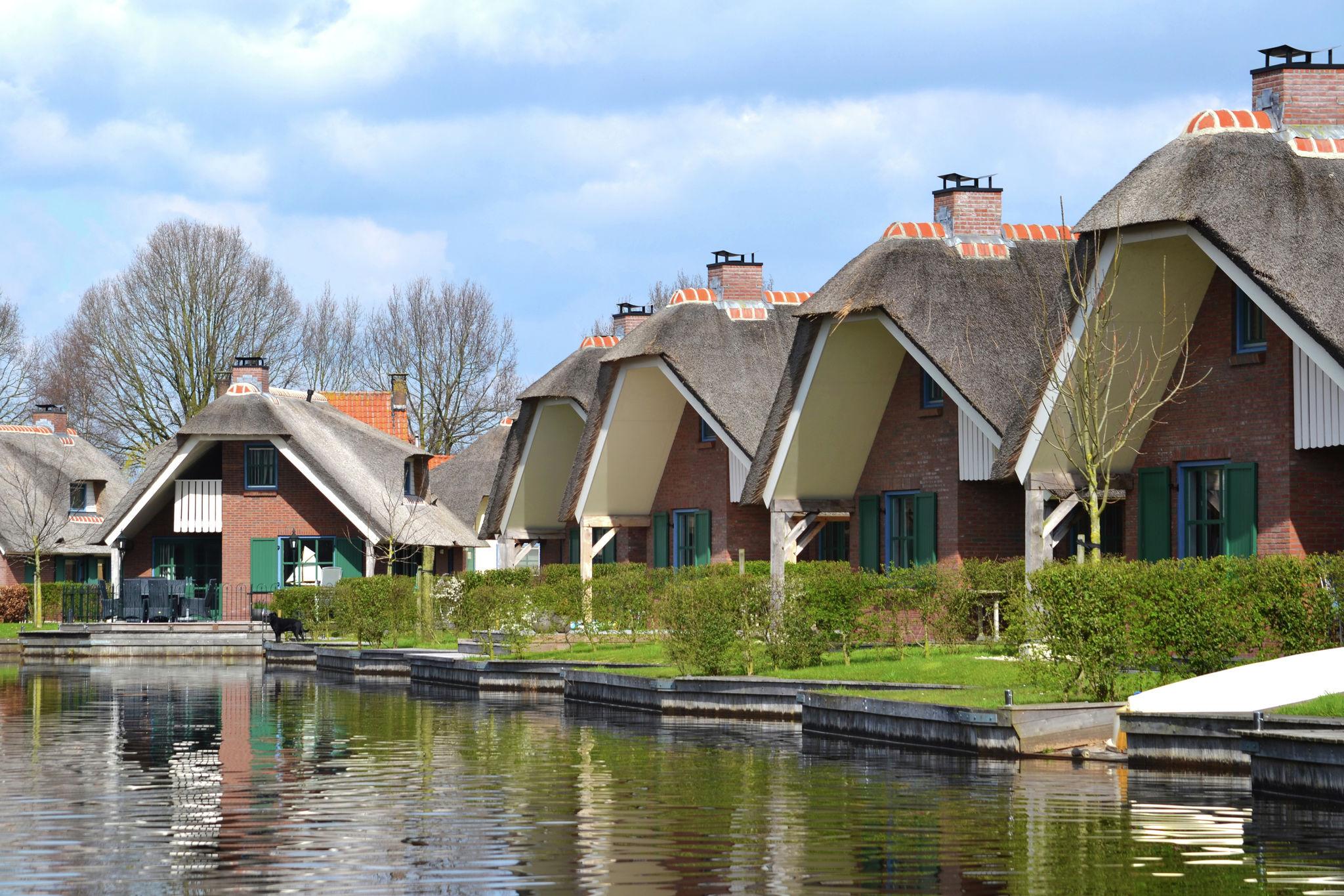 Stijlvolle rietgedekte villa met 2 badkamers nabij Giethoorn