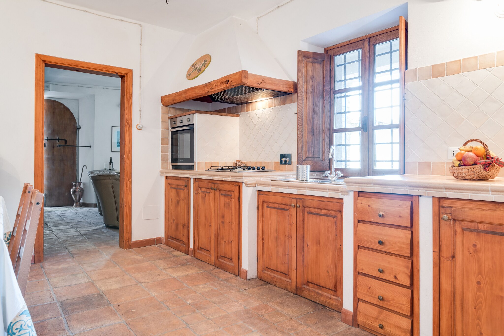 Ground floor: (Living room(TV(satellite), fireplace), dining room, Large kitchen(hob(gas), cooker, oven, dishwasher, fridge-freezer, washing machine))\n\nOn the 1st floor: (bedroom(double bed(165 x 190 cm)), bedroom(double bed(165 x 190 cm)), bathroom(shower, washbasin, toilet, bidet), bathroom(shower, washbasin, toilet, bidet))\n\nBubble bath(shared with other guests, heating element, 5 persons), sun shower, heating(central, gas), terrace(shared with other guests), garden furniture, BBQ, parasol, swimming pool(shared with other guests, 10 x  5 m., opened from May upto and including Sep)