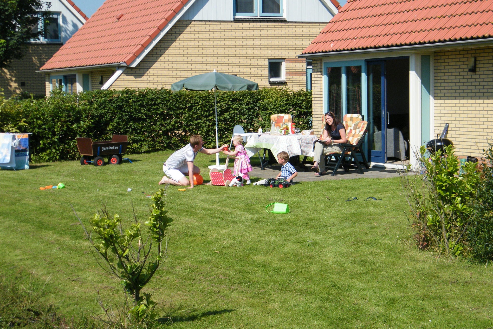 Villa with garden, 19 km. from Hoorn