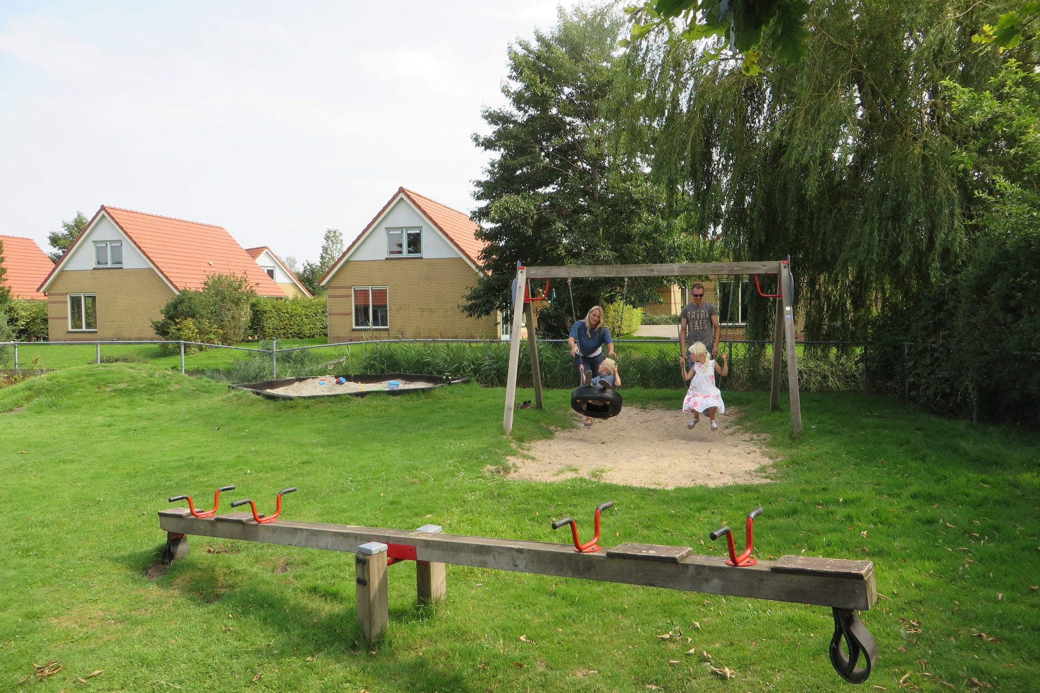 Ferienhaus mit Steiger, 19 km. Van Hoorn