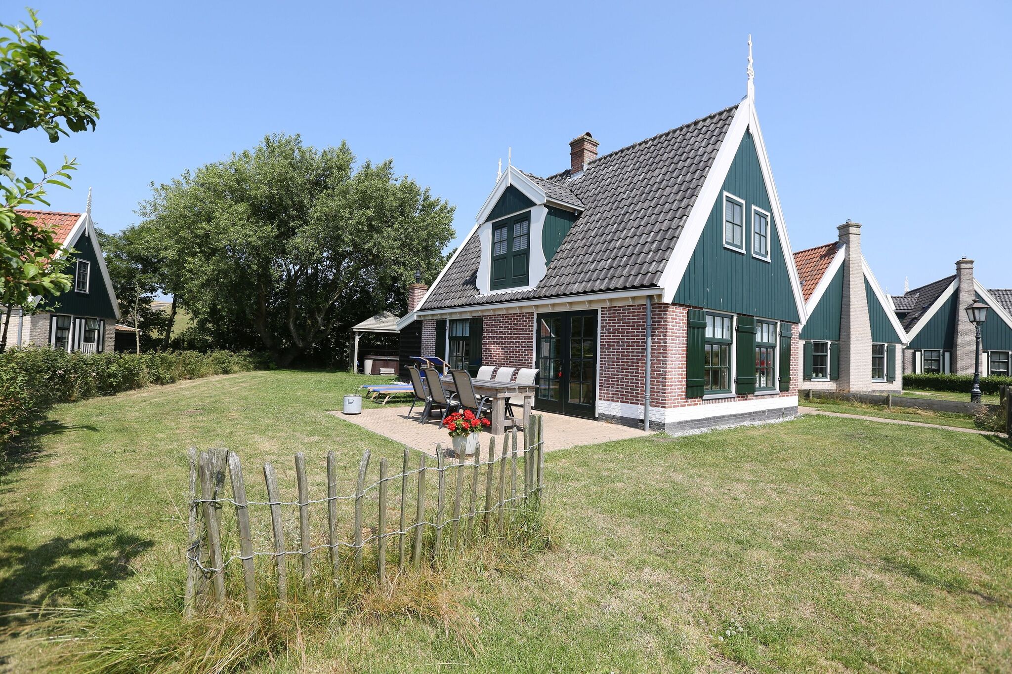 Comfortabele villa in Wieringer stijl, vlakbij de Waddenzee