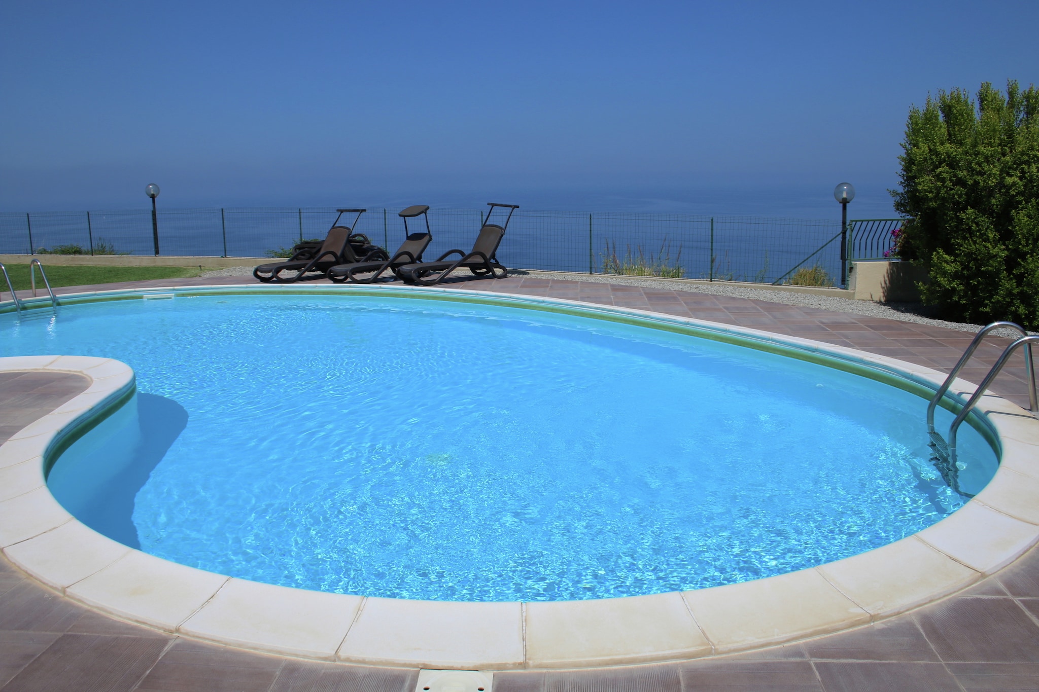 Family Sea-View Retreat in Parghelia