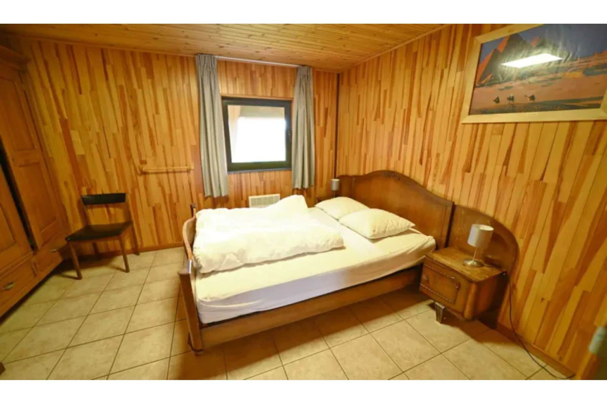 A beautiful wooden villa for 12 people.