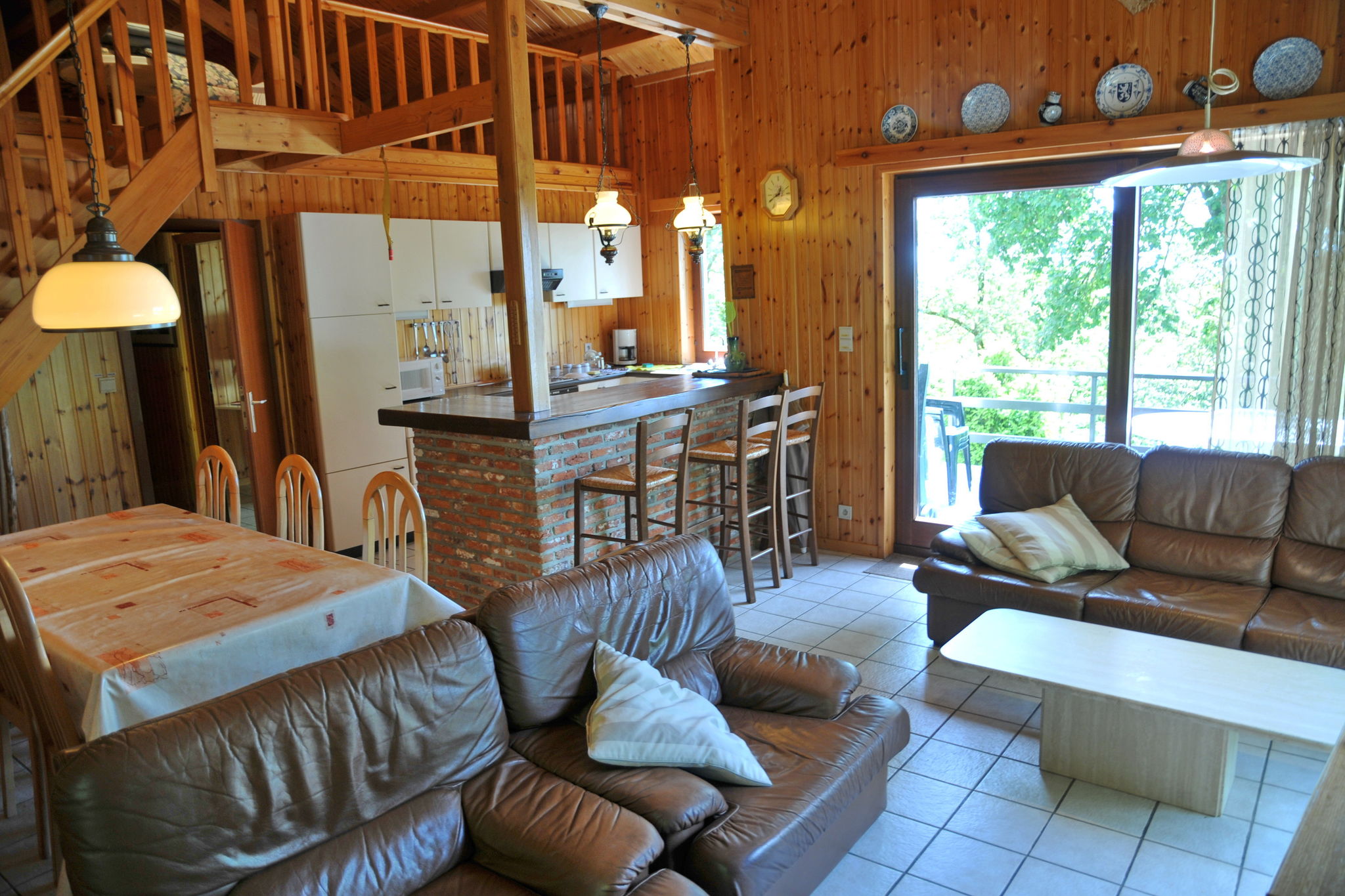 Maison de vacances confortable à Durbuy avec barbecue