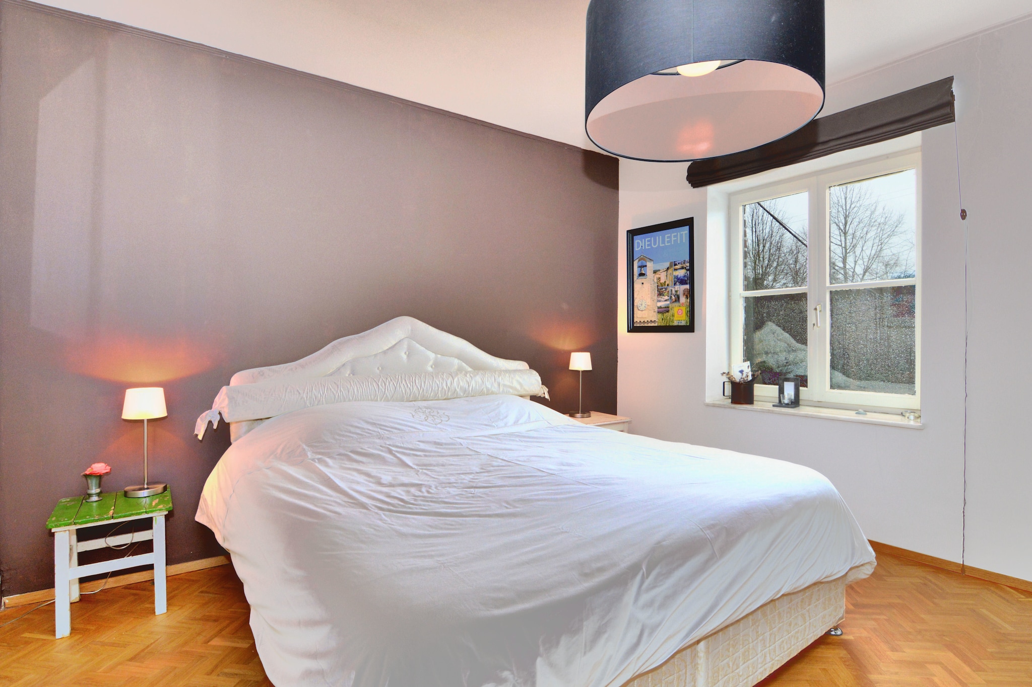 Ground floor: (hallway, open kitchen(dining table, cooker(5 ring stoves), coffee machine, oven, microwave, dishwasher, fridge-freezer), Living/diningroom(TV(digital), fireplace, DVD player, stereo unit), toilet)\n\nOn the 1st floor: (bedroom(double bed), bedroom(double bed), bathroom(tumble dryer, hip bath, shower, 2x washbasin, toilet, washing machine), Landing, roof terrace)\n\nterrace, garden furniture, children\'s bed, high chair