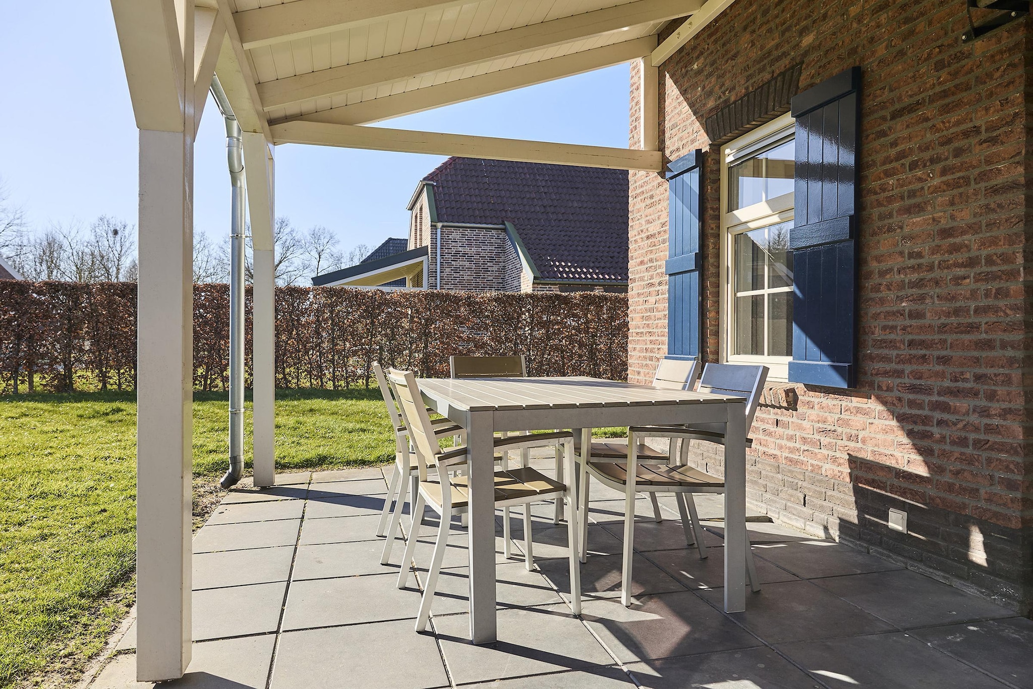Buitenhof De Leistert 15-Terrasbalkon