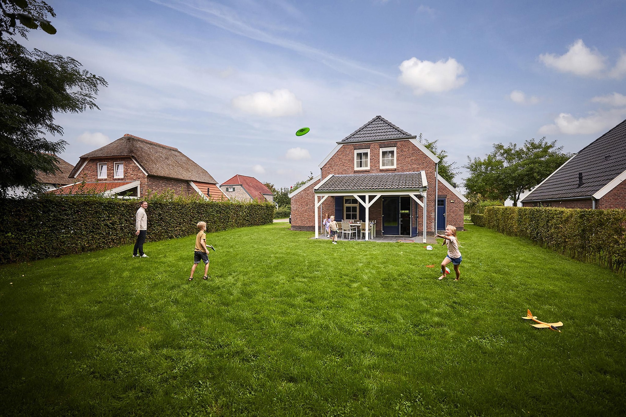 Buitenhof De Leistert 13-Tuinen zomer